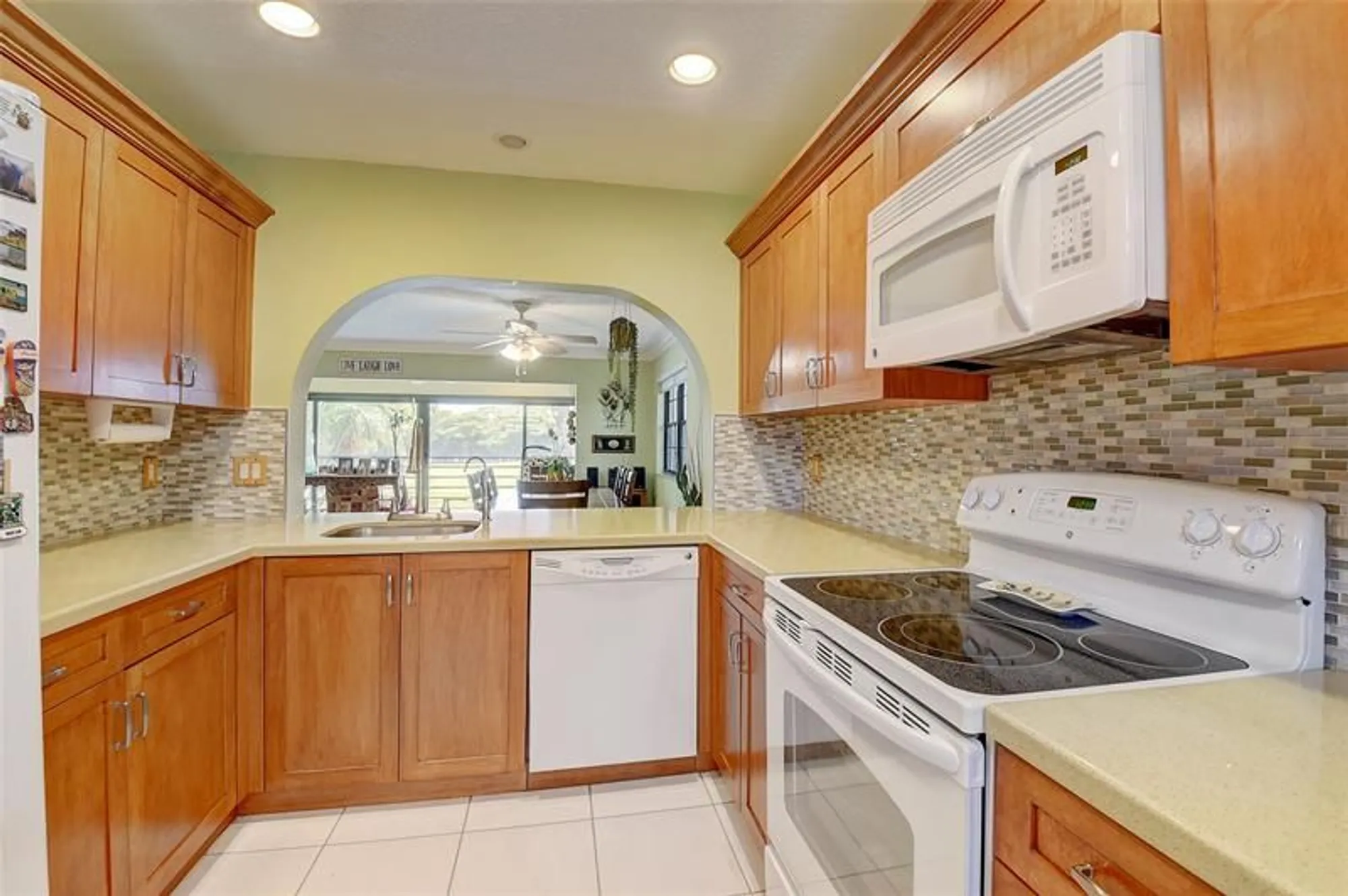 Property Slideshow image 14 of 75 | 6422 aspen glen cir # 206, Boynton Beach, FL, 33437