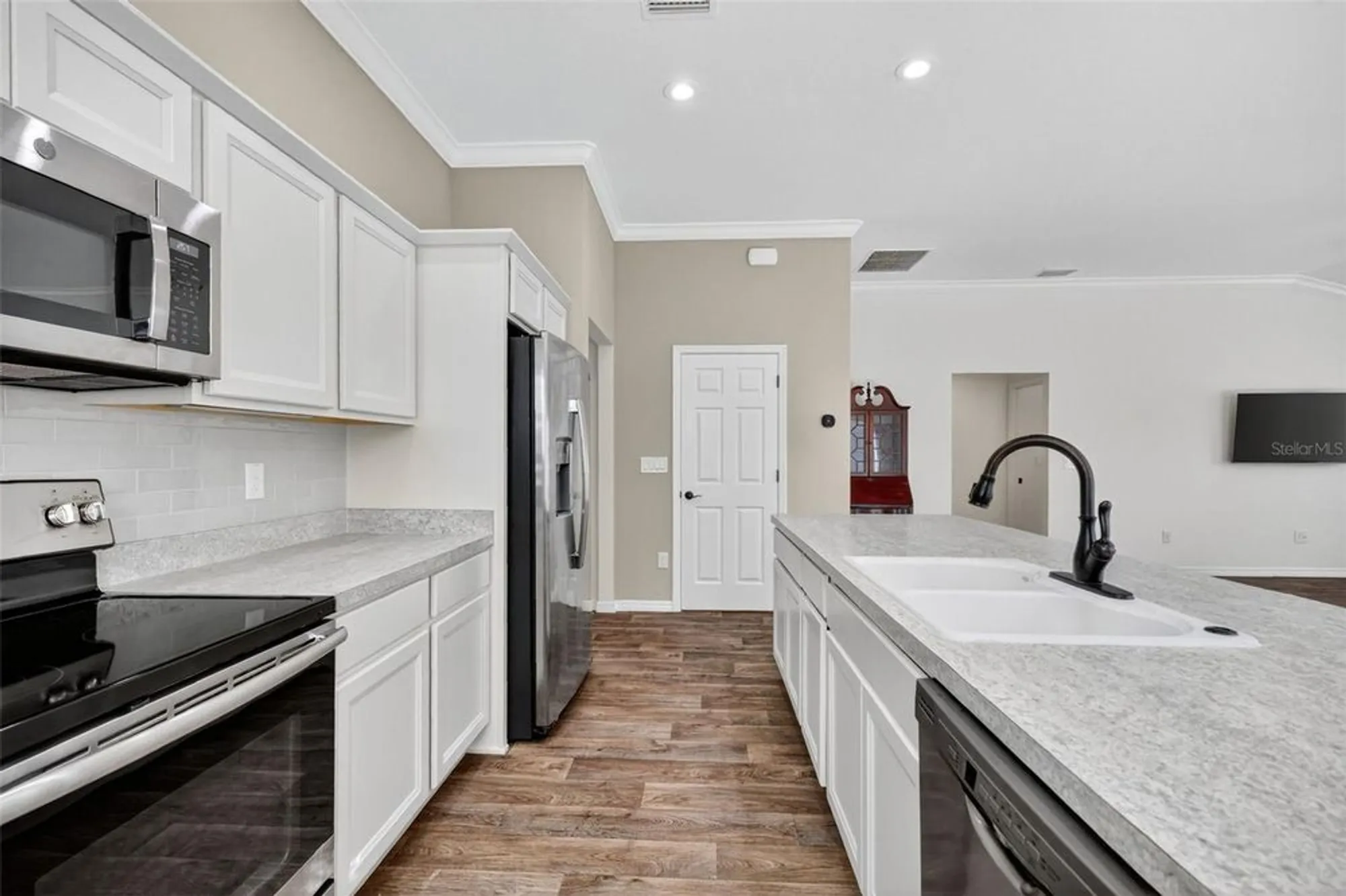 Property Slideshow image 7 of 44 | 944 horton ter, The Villages, FL, 32163