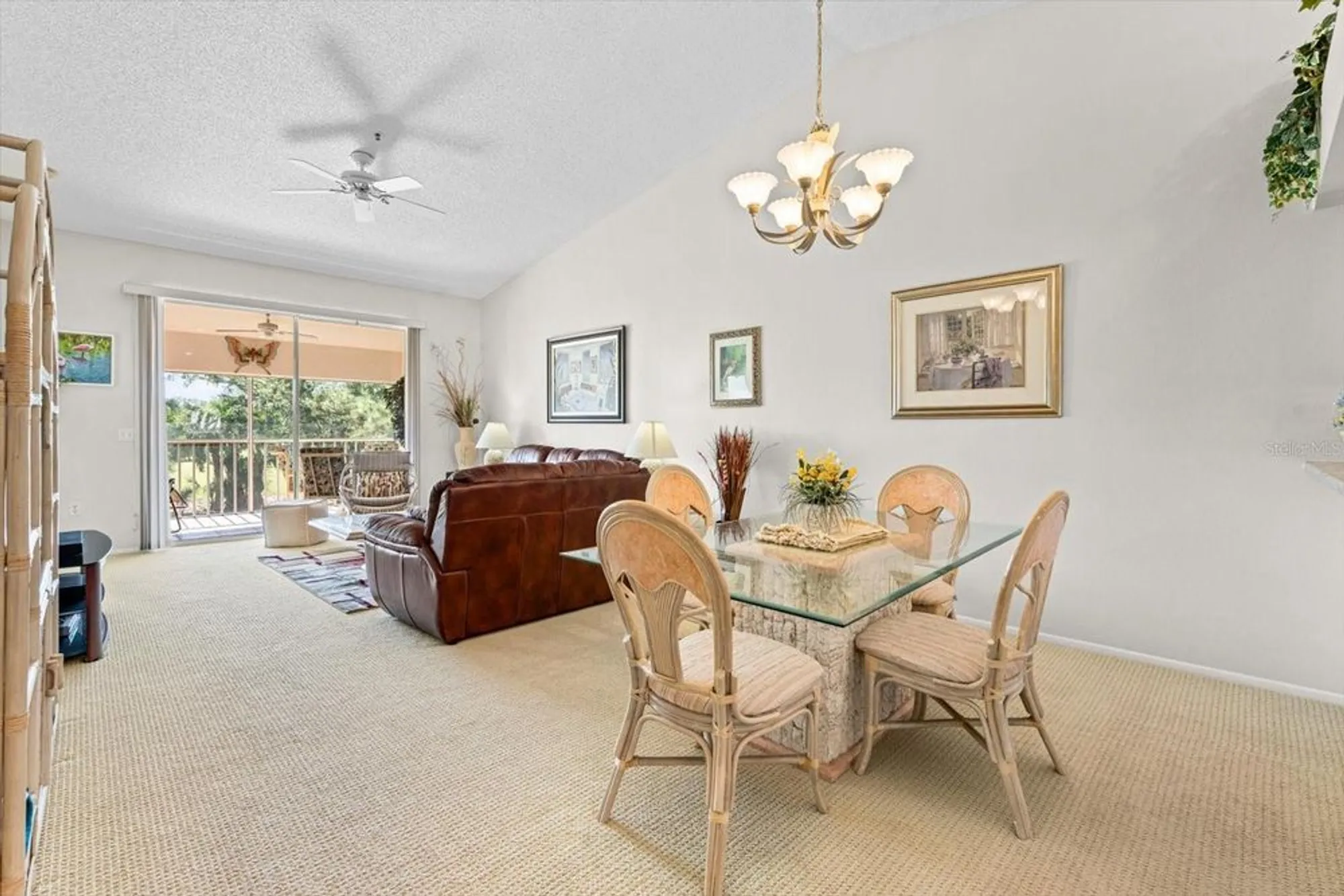 Property Slideshow image 32 of 67 | 6908 drewrys blf apt 711, Bradenton, FL, 34203