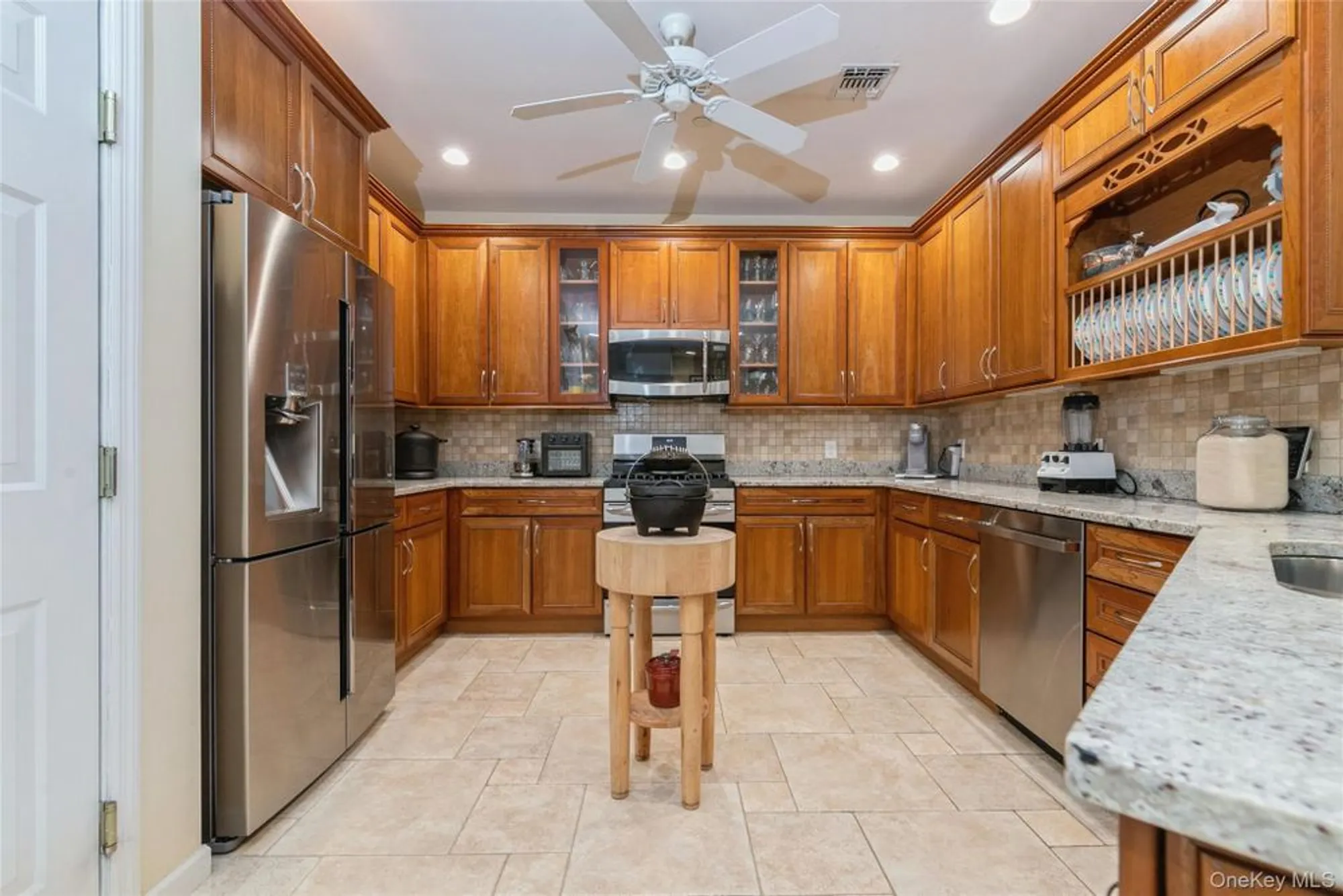 Property Slideshow image 40 of 44 | 95 cove ln, East Setauket, NY, 11733