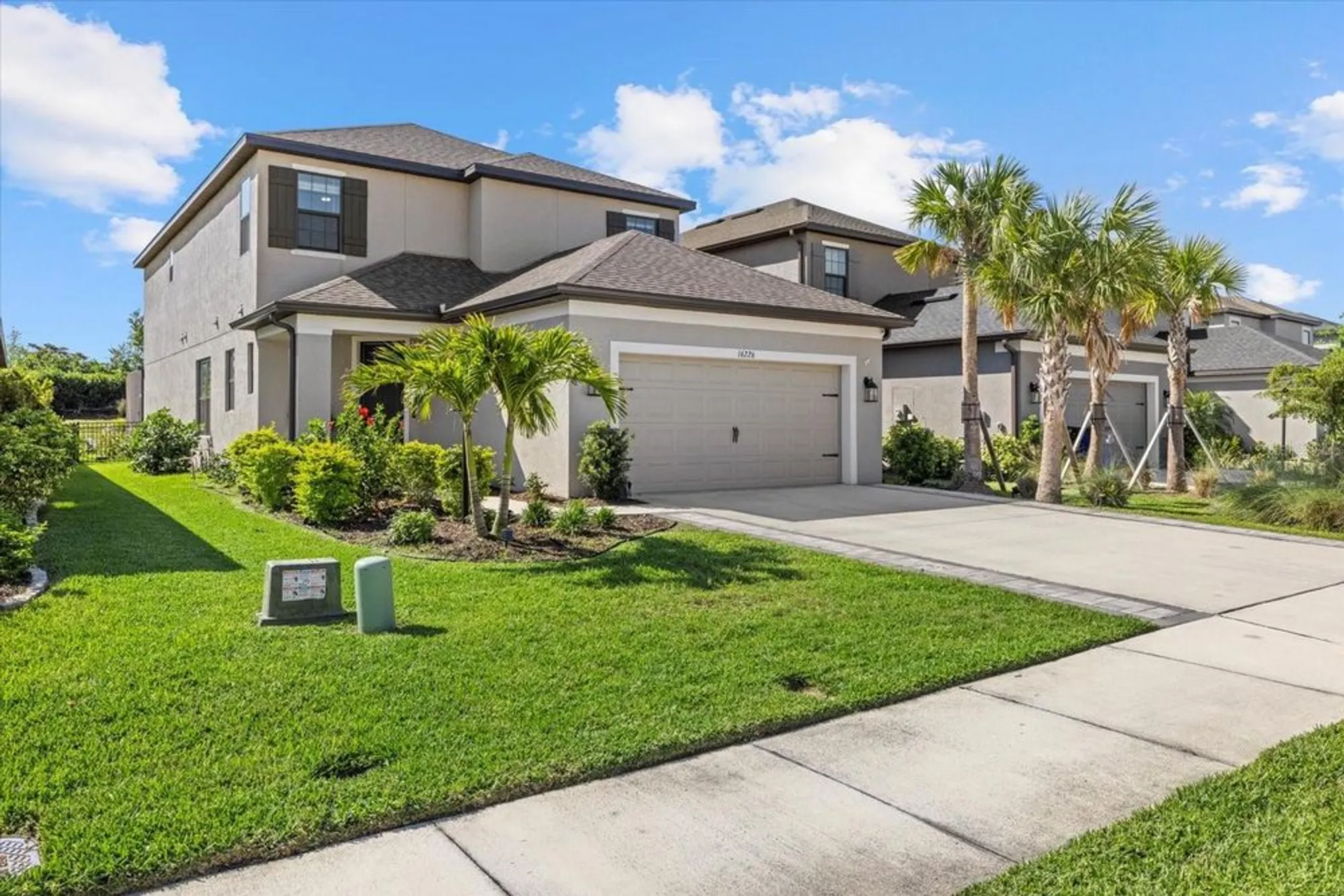 Property Slideshow image 5 of 46 | 16226 paynes mill dr, Lakewood Ranch, FL, 34211
