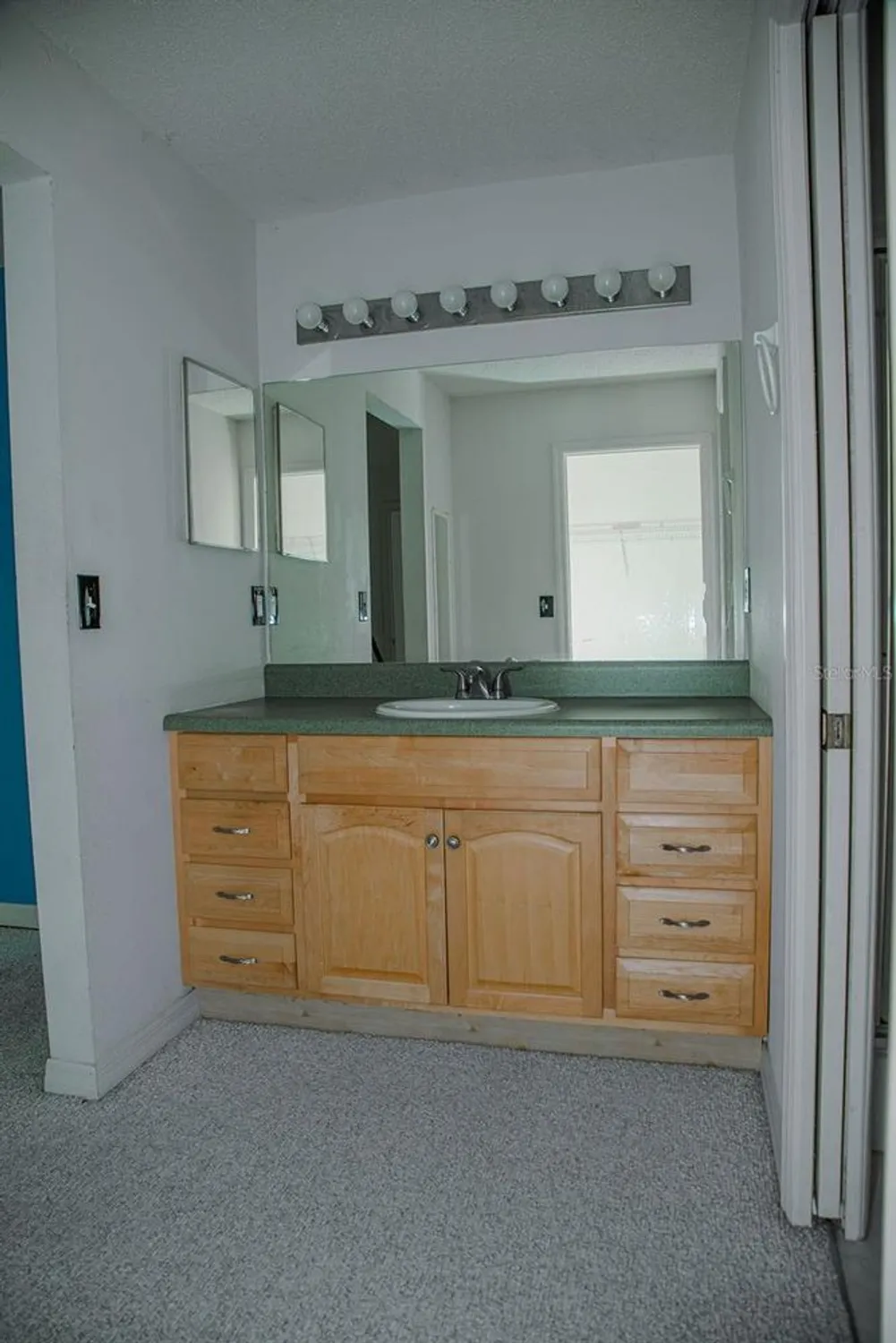 Property Slideshow image 36 of 51 | 260 lake suzanne dr, Lake Wales, FL, 33859