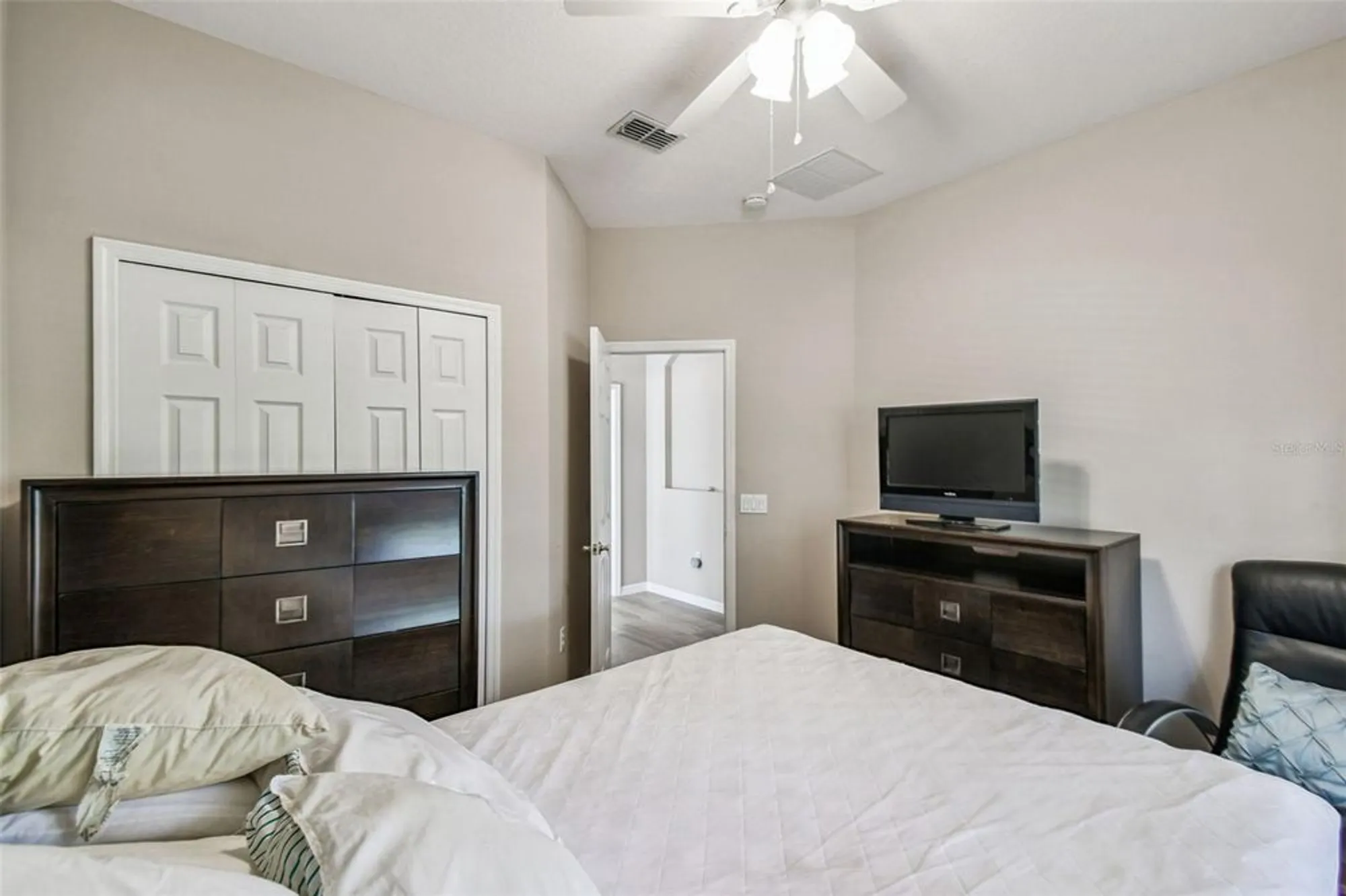 Property Slideshow image 22 of 46 | 100 meridian ave, Poinciana, FL, 34759