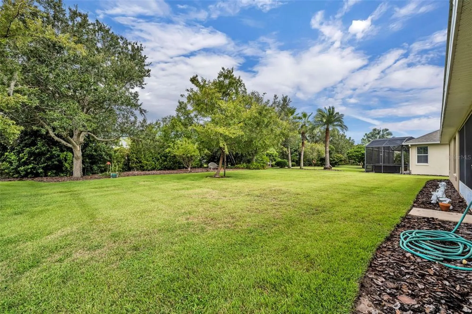 Property Slideshow image 8 of 50 | 8923 bridgeport bay cir, Mount Dora, FL, 32757