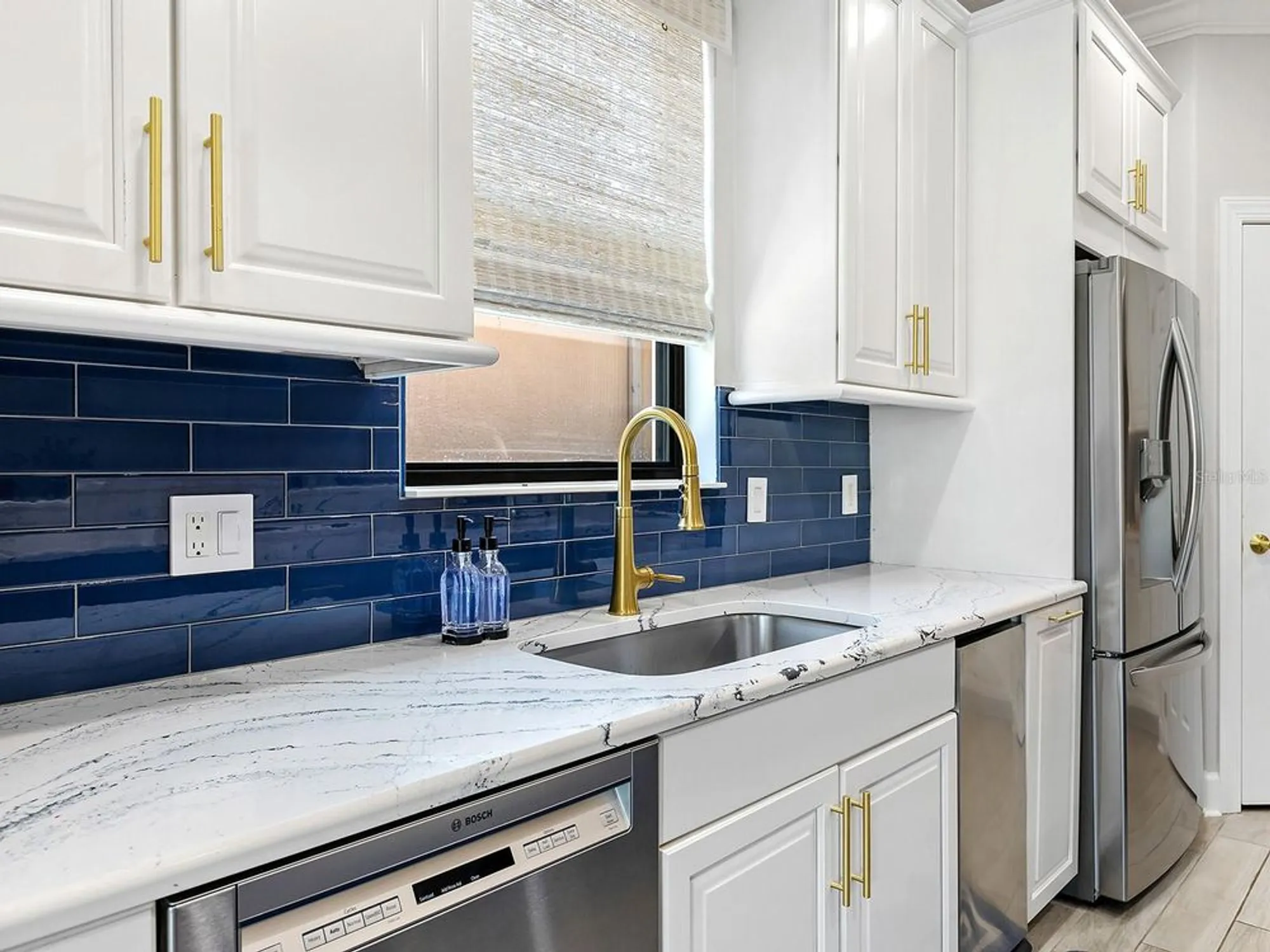 Property Slideshow image 36 of 81 | 12729 fontana loop, Lakewood Ranch, FL, 34211