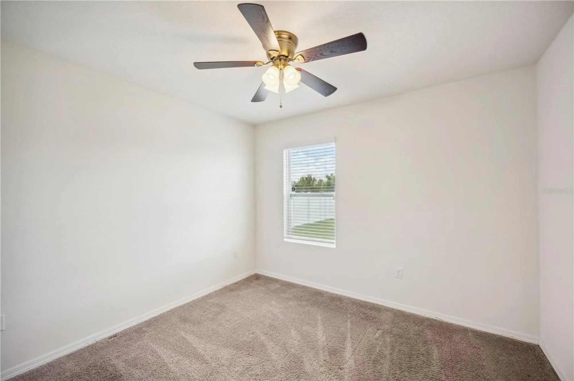 Property Slideshow image 21 of 49 | 2062 blue highlands dr, Lakeland, FL, 33811