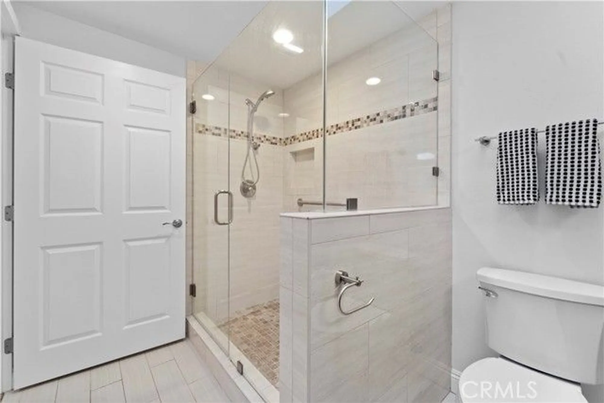 Property Slideshow image 25 of 30 | 13881 thunderbird dr apt 63g, Seal Beach, CA, 90740