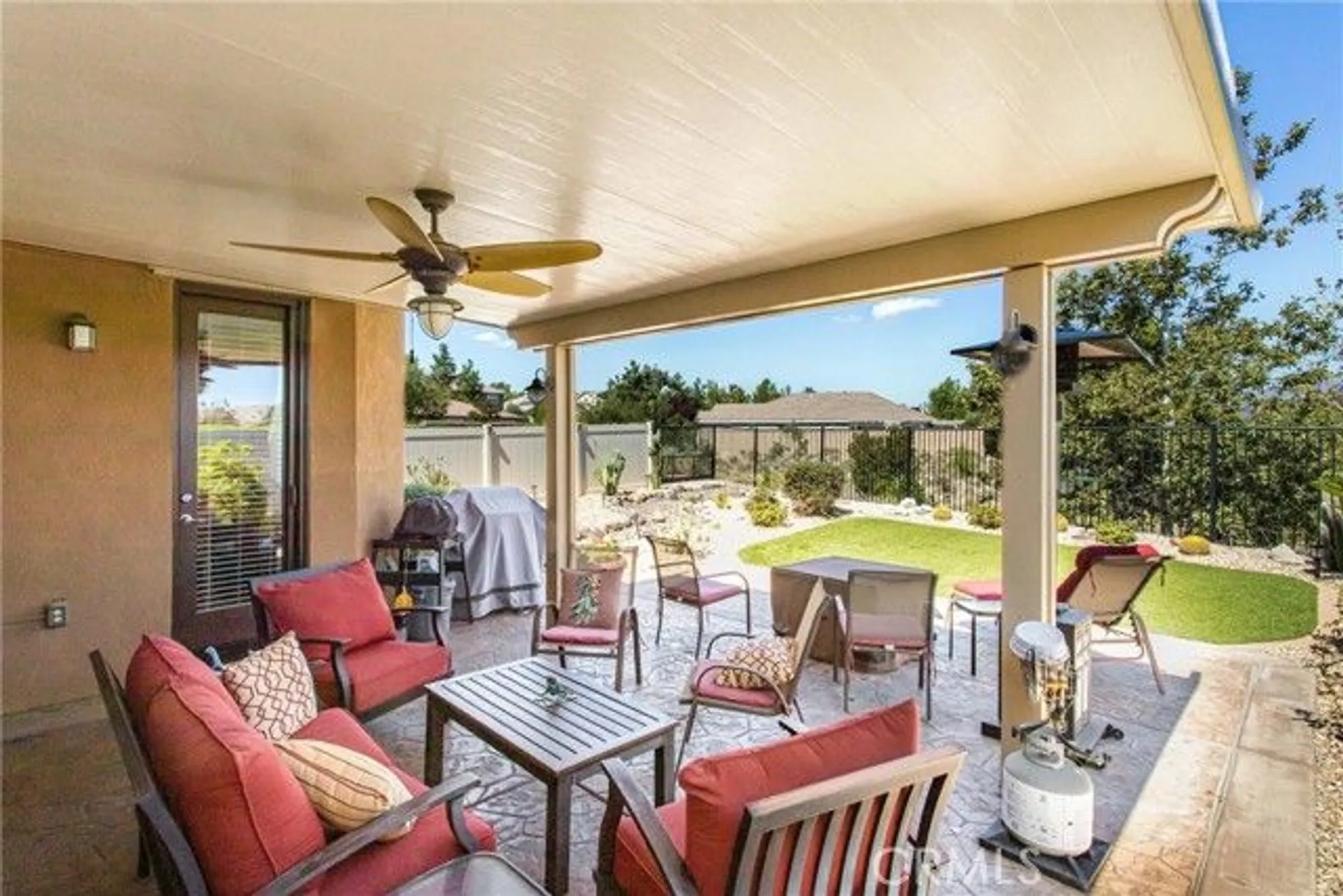 Property Slideshow image 27 of 50 | 1476 signal peak, Beaumont, CA, 92223