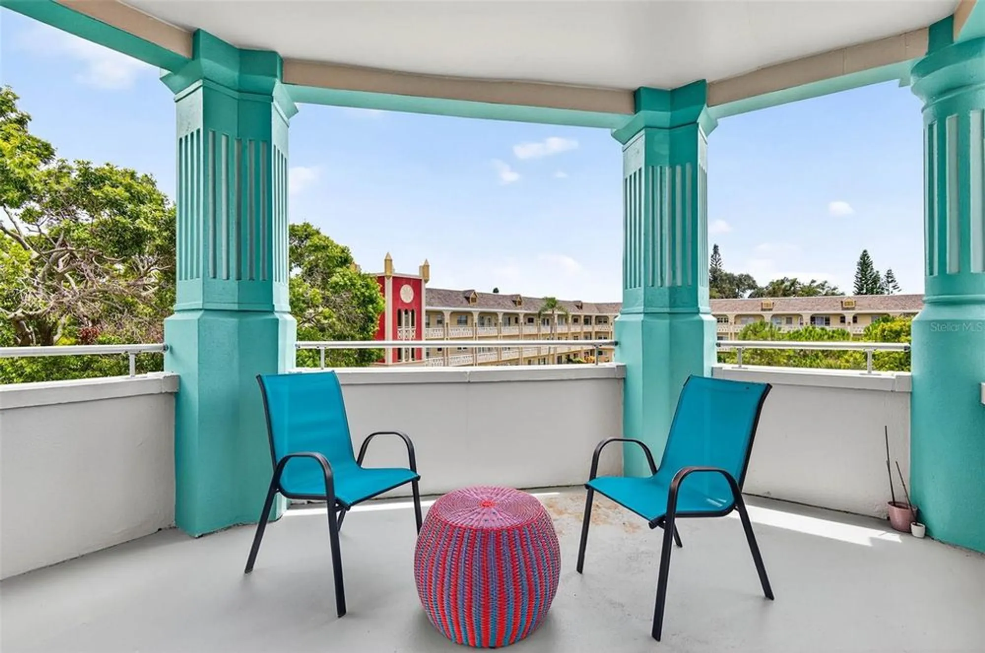 Property Slideshow image 6 of 32 | 2370 jamaican st 84, Clearwater, FL, 33763