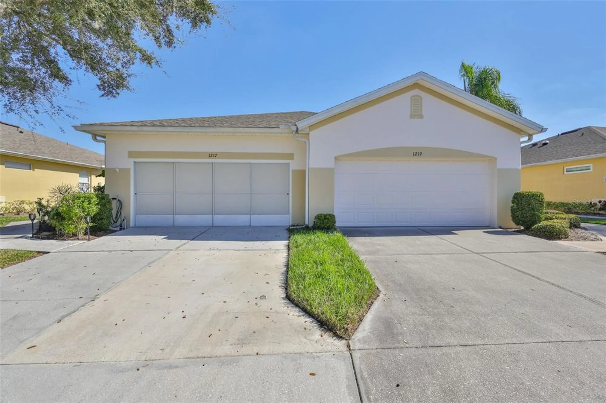 Property Slideshow image 33 of 69 | 1219 fairway greens dr, Sun City Center, FL, 33573