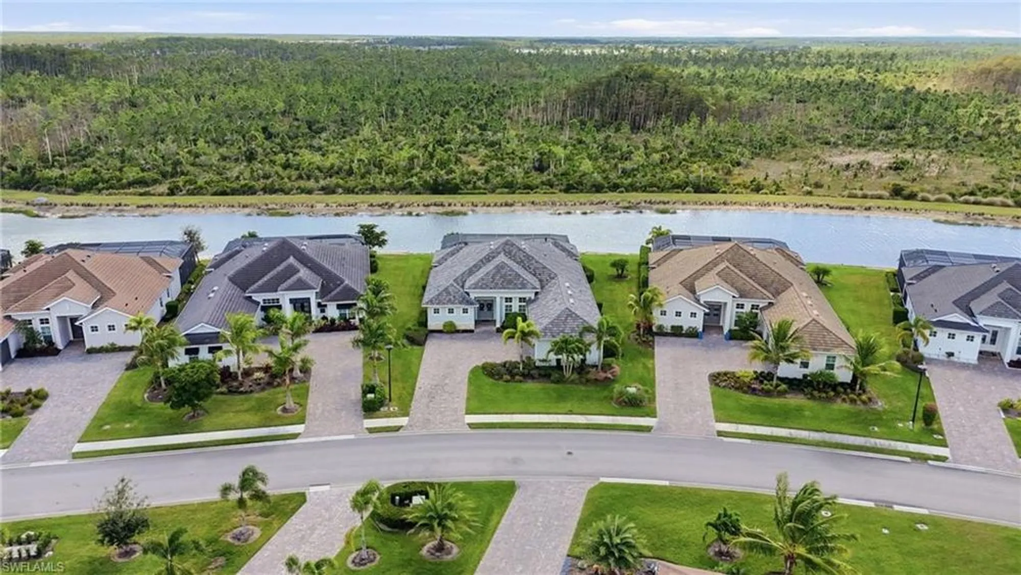 Property Slideshow image 33 of 50 | 18396 wildblue blvd, Fort Myers, FL, 33913