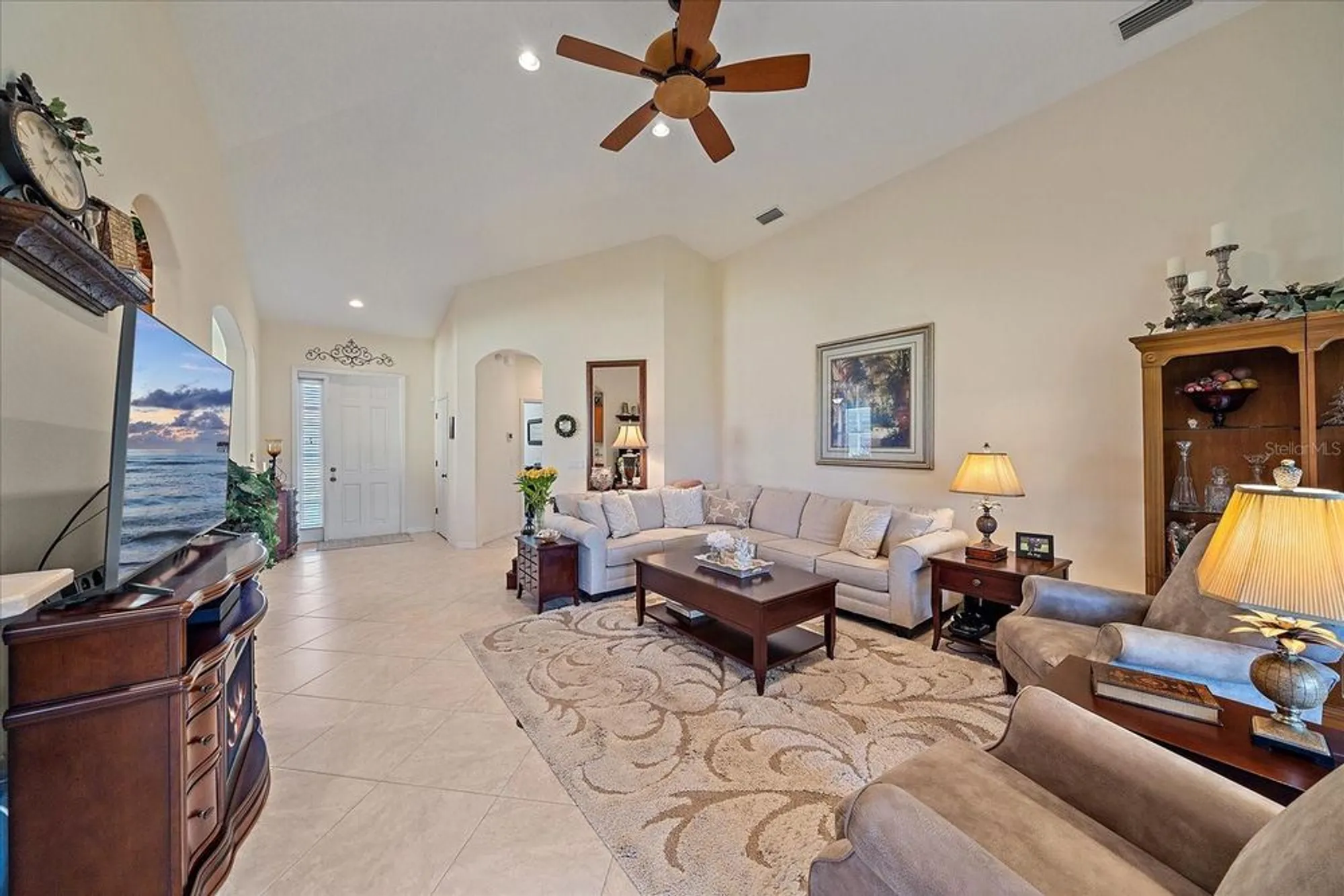 Property Slideshow image 10 of 43 | 6540 tailfeather way, Bradenton, FL, 34203