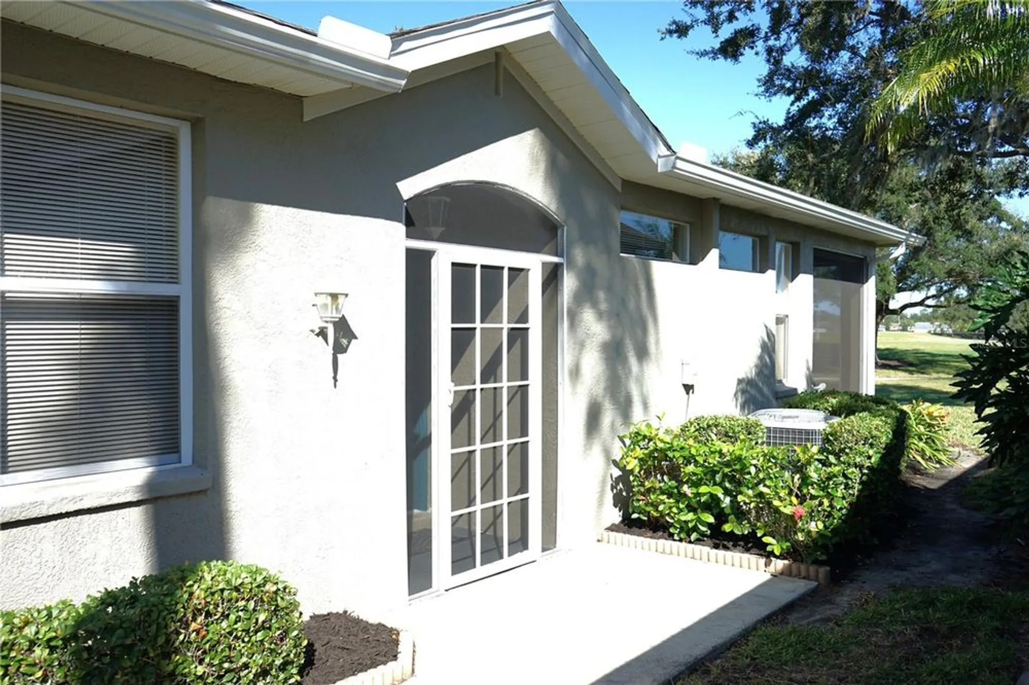 Property Slideshow image 5 of 35 | 2129 acadia greens dr # 32, Sun City Center, FL, 33573