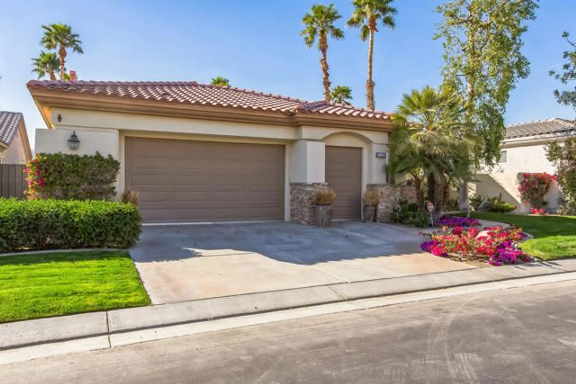 Property Slideshow image 25 of 37 | 57575 seminole dr, La Quinta, CA, 92253