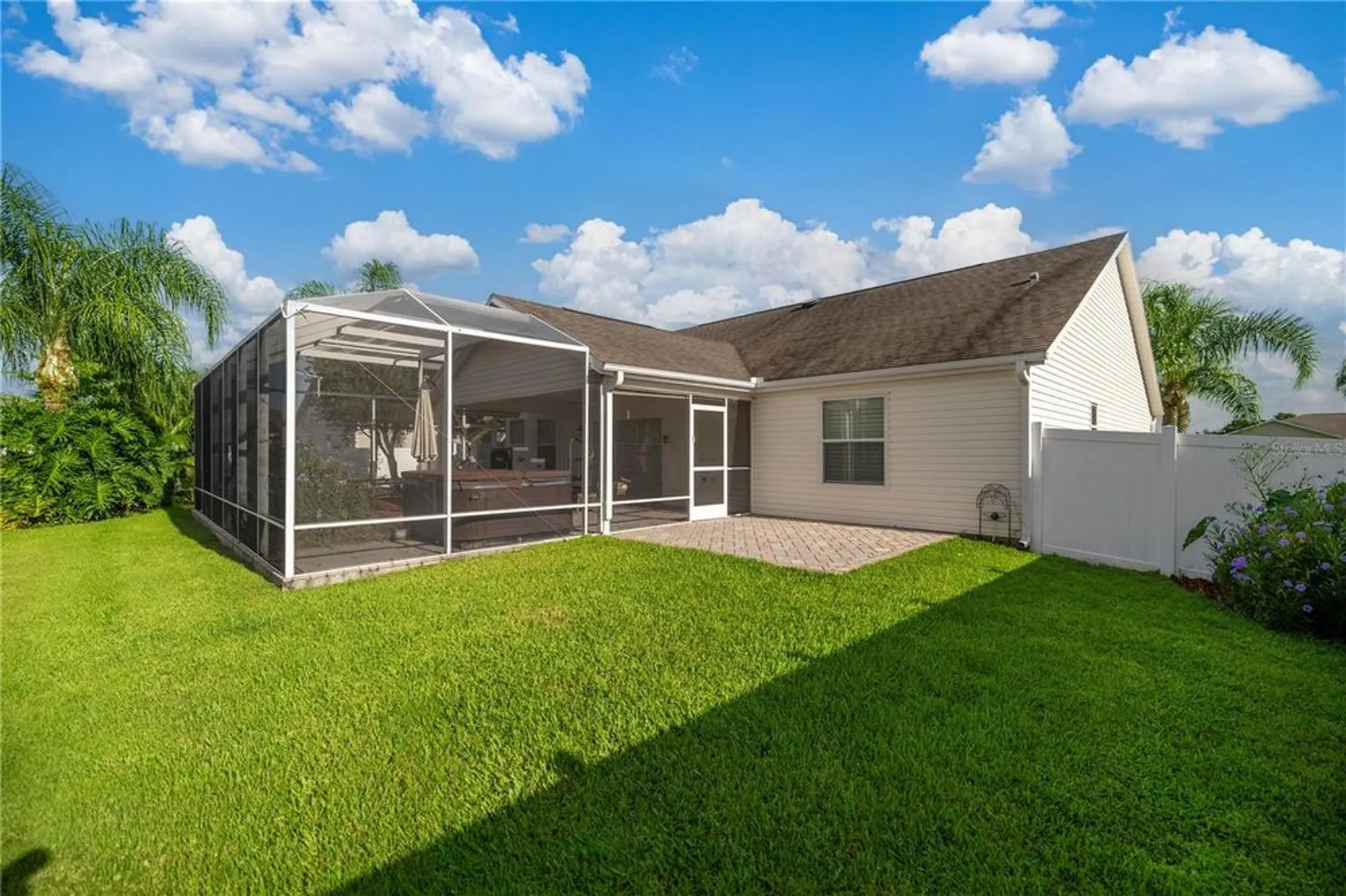 Property Slideshow image 14 of 34 | 5087 ne 121st ave, Oxford, FL, 34484