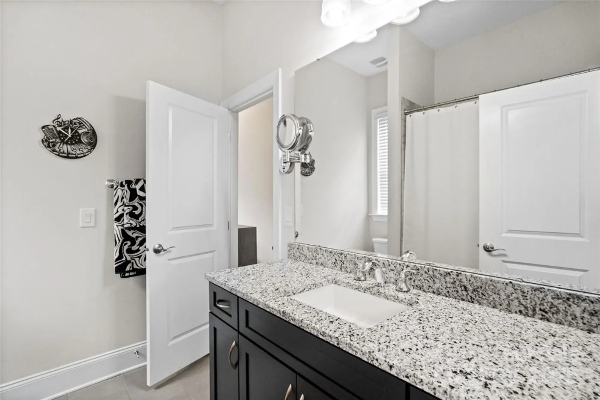 Property Slideshow image 23 of 35 | 12002 cove ct, Charlotte, NC, 28278