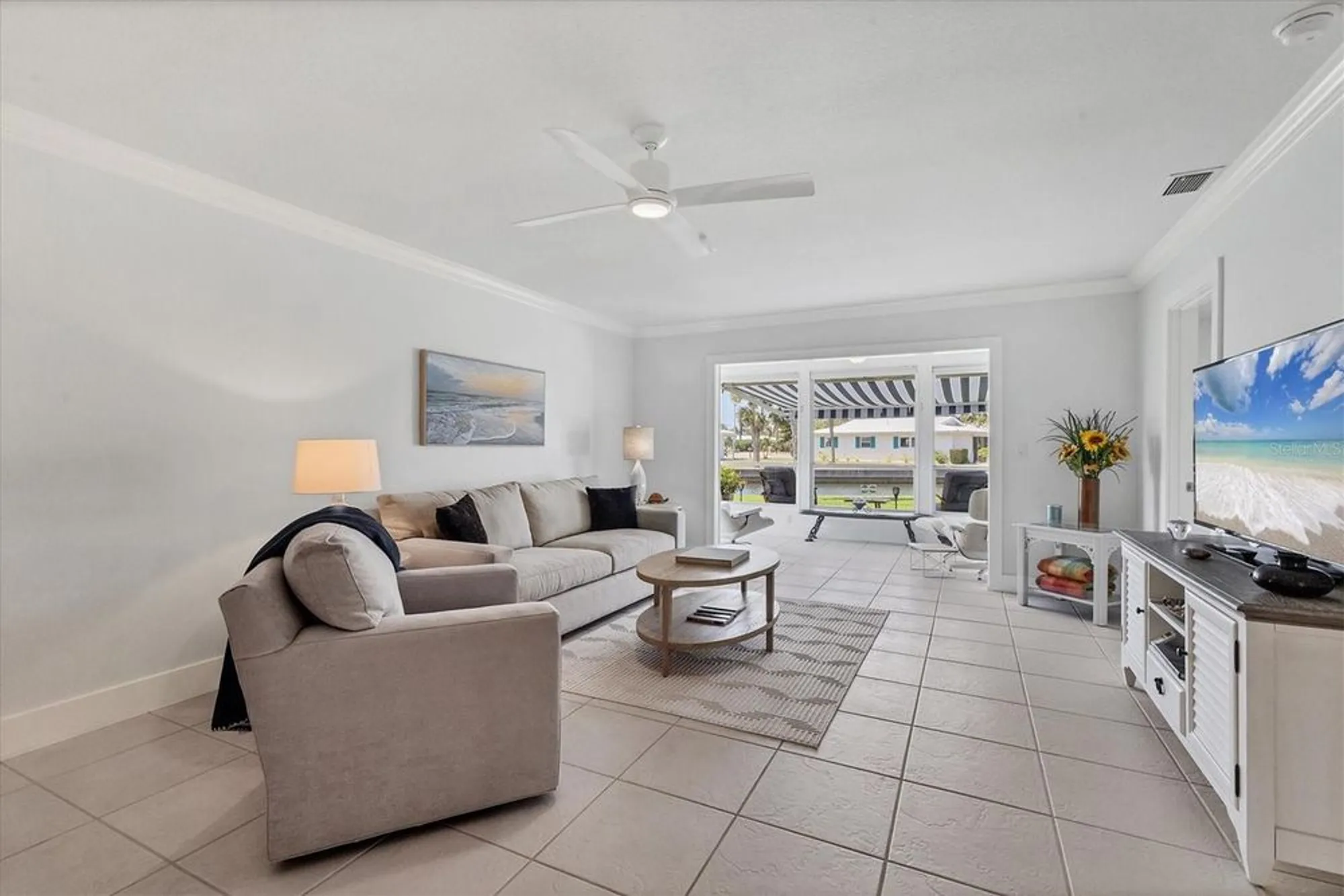 Property Slideshow image 10 of 53 | 608 fair winds dr, Nokomis, FL, 34275