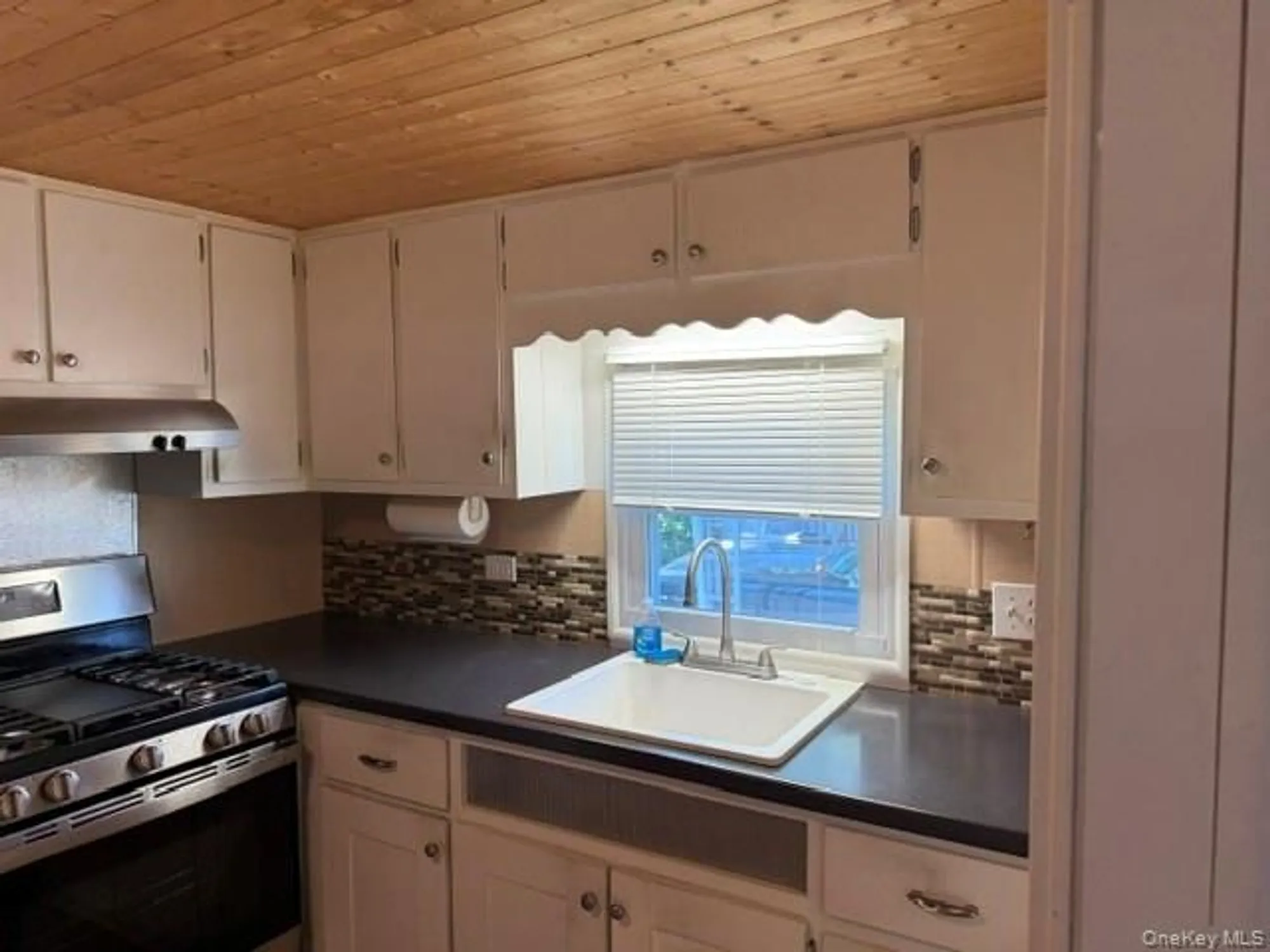 Property Slideshow image 11 of 20 | 1661 old country rd 163, Riverhead, NY, 11901