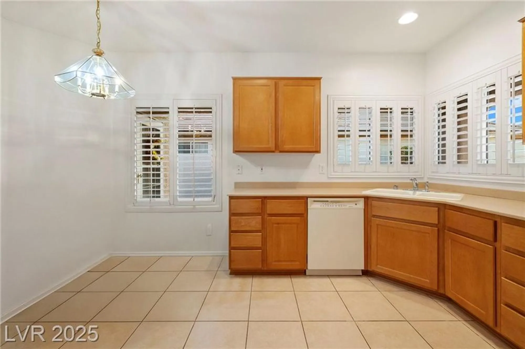 Property Slideshow image 18 of 62 | 2170 oliver springs st, Henderson, NV, 89052