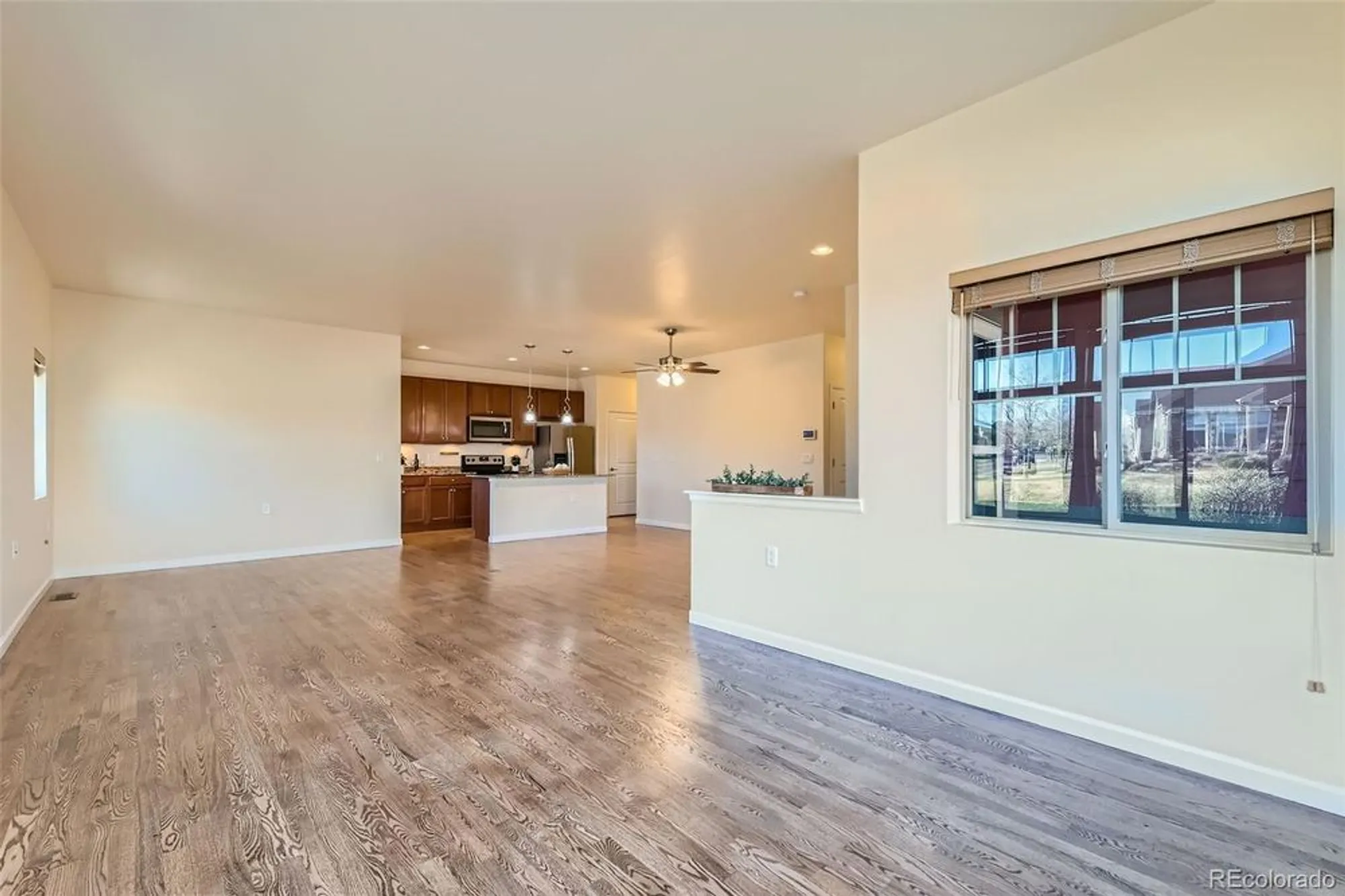 Property Slideshow image 7 of 33 | 12625 madison way, Thornton, CO, 80241
