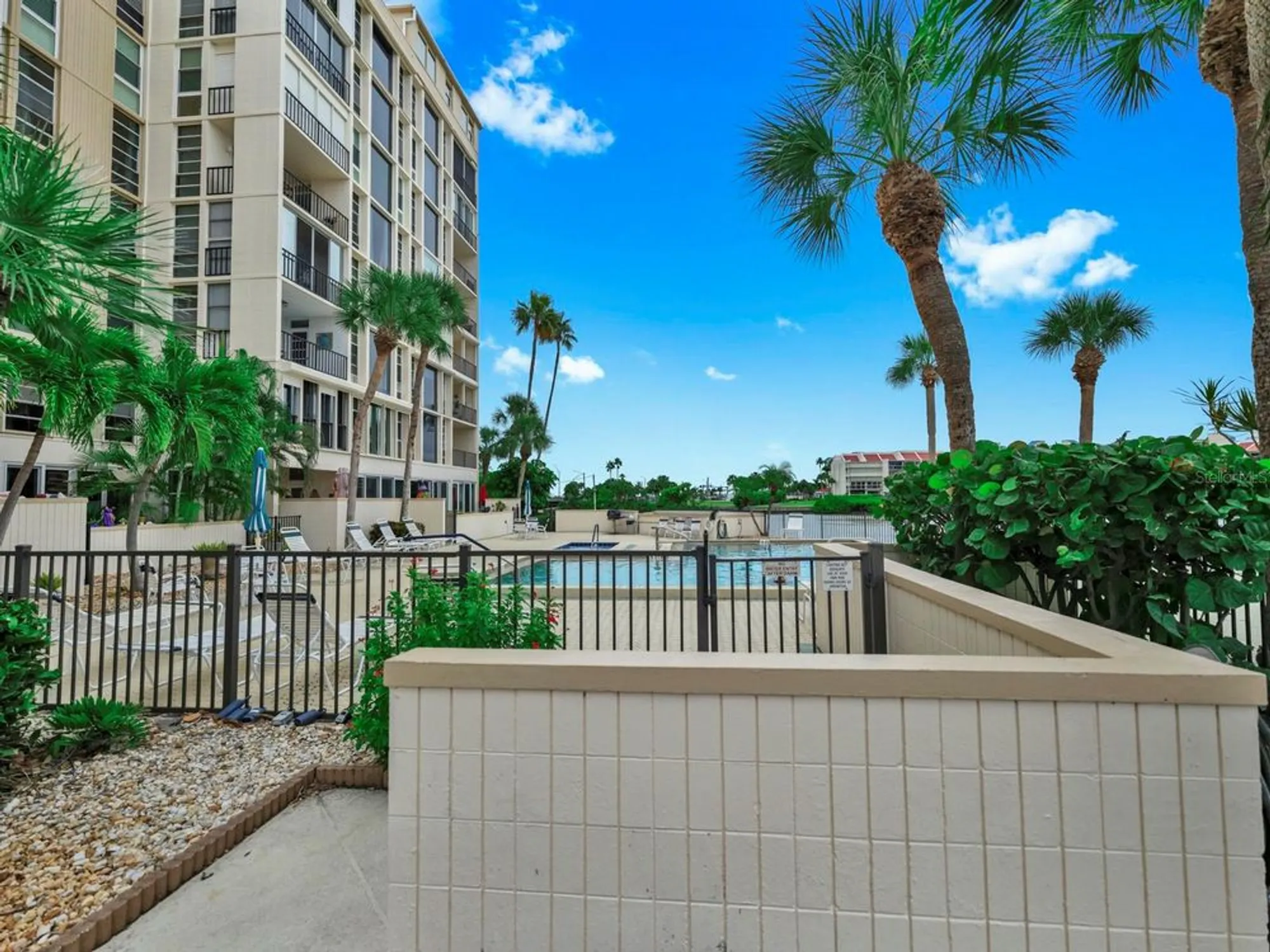 Property Slideshow image 51 of 58 | 7400 sun island dr 105, South Pasadena, FL, 33707