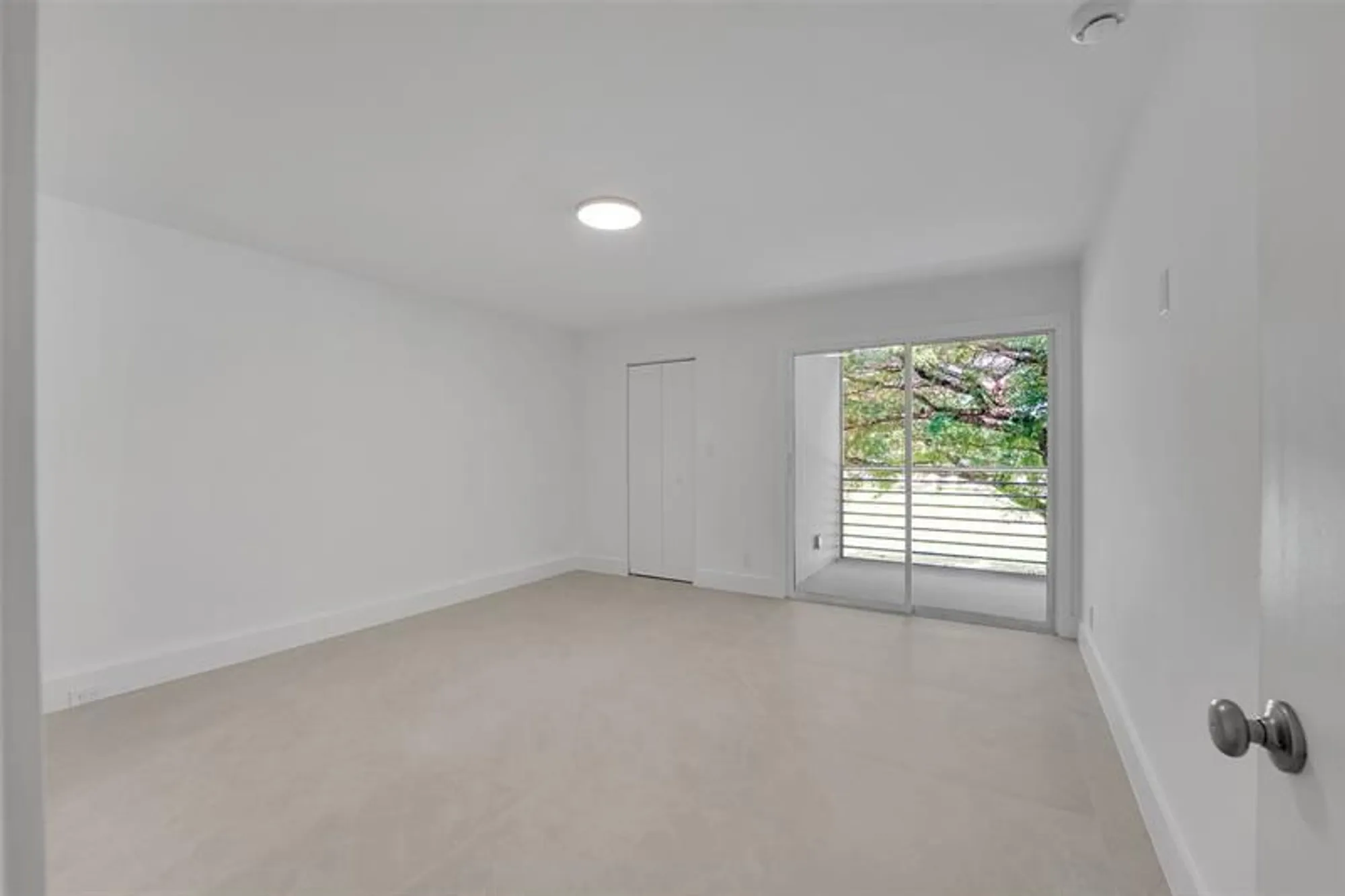 Property Slideshow image 20 of 27 | 3201 portofino pt c2, Coconut Creek, FL, 33066