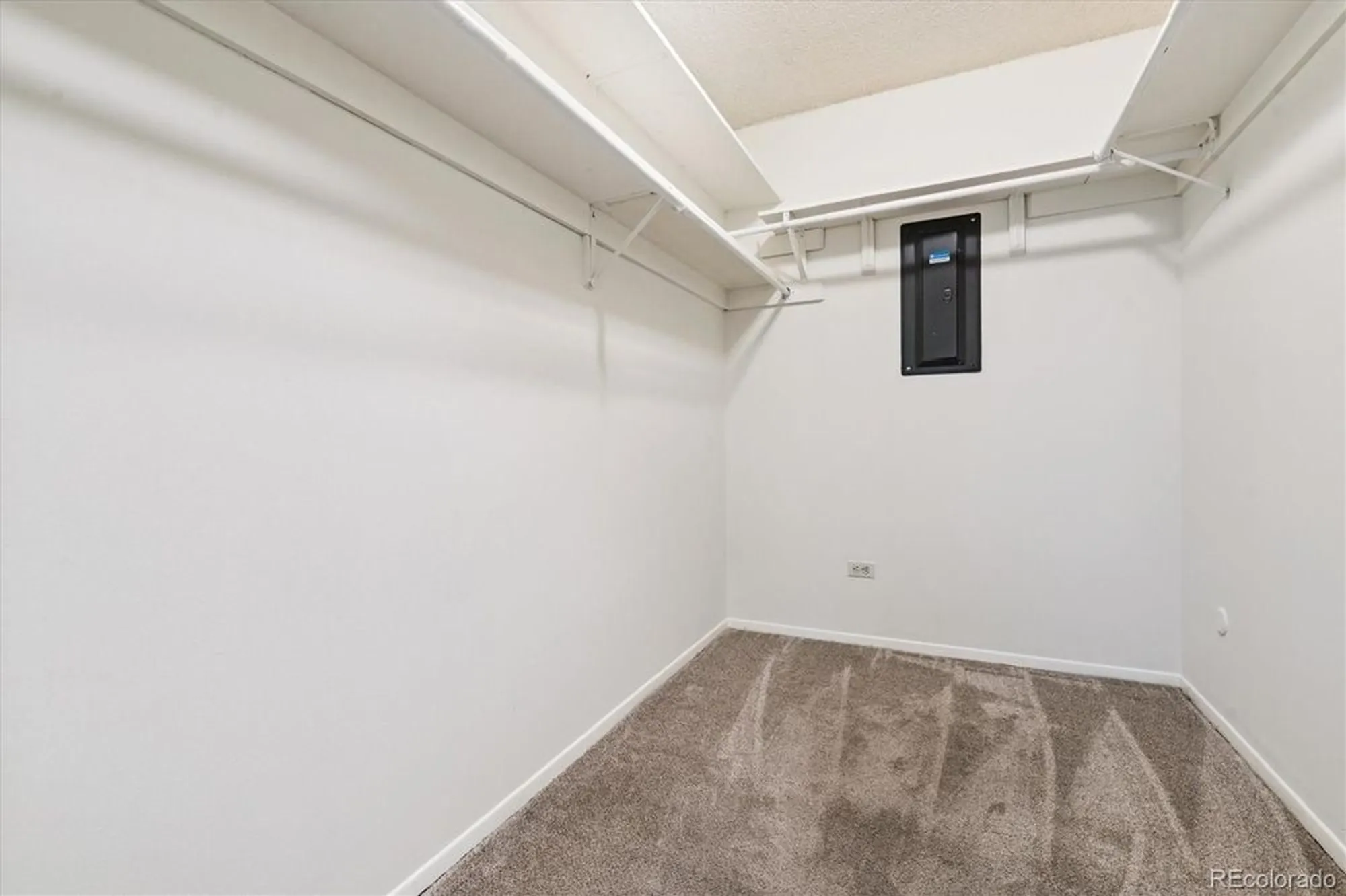 Property Slideshow image 23 of 50 | 605 s alton way apt 9c, Denver, CO, 80247
