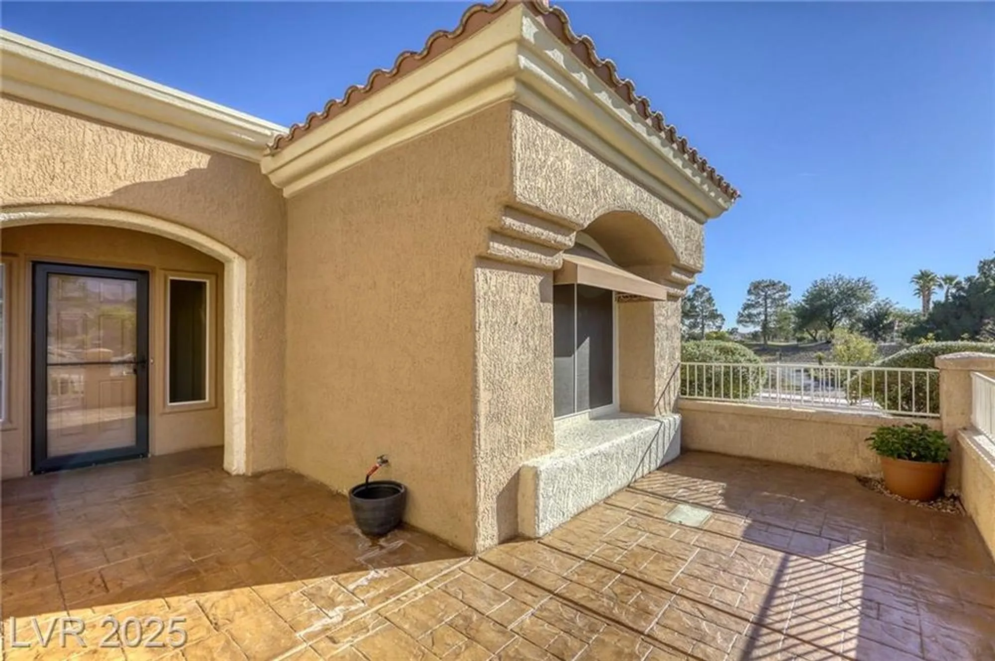 Property Slideshow image 37 of 46 | 9800 villa ridge dr, Las Vegas, NV, 89134