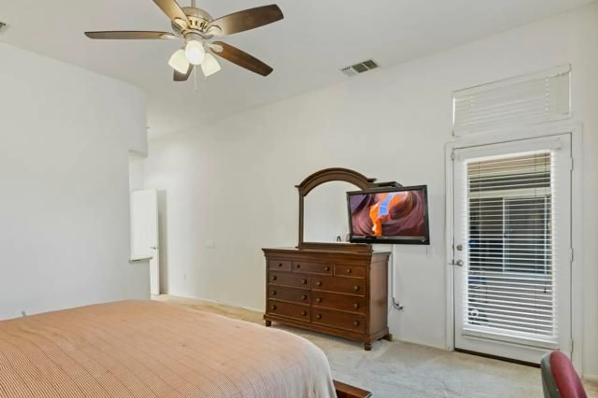 Property Slideshow image 19 of 38 | 38129 grand oaks ave, Palm Desert, CA, 92211