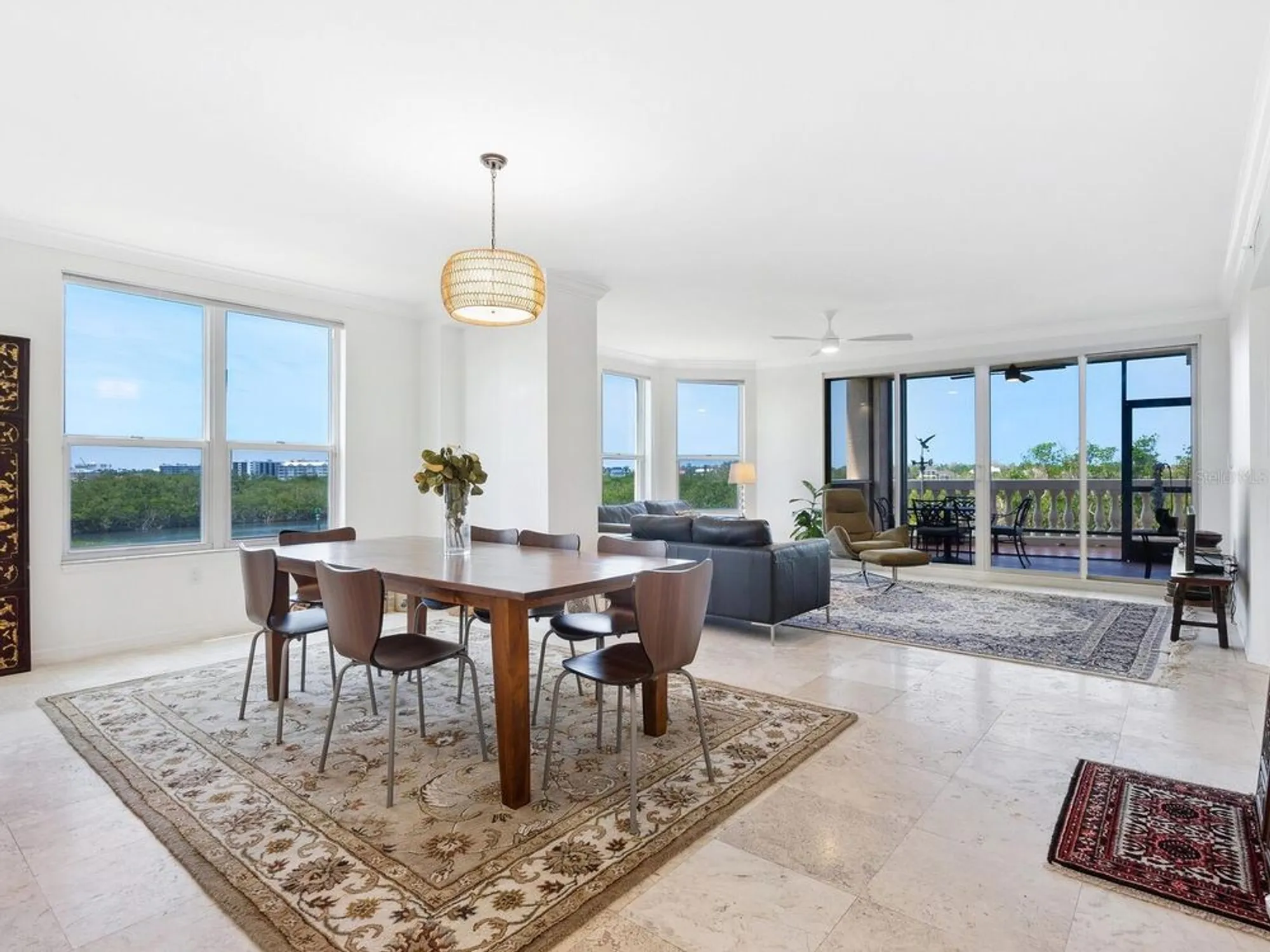 Property Slideshow image 8 of 61 | 5430 eagles point cir 101, Sarasota, FL, 34231