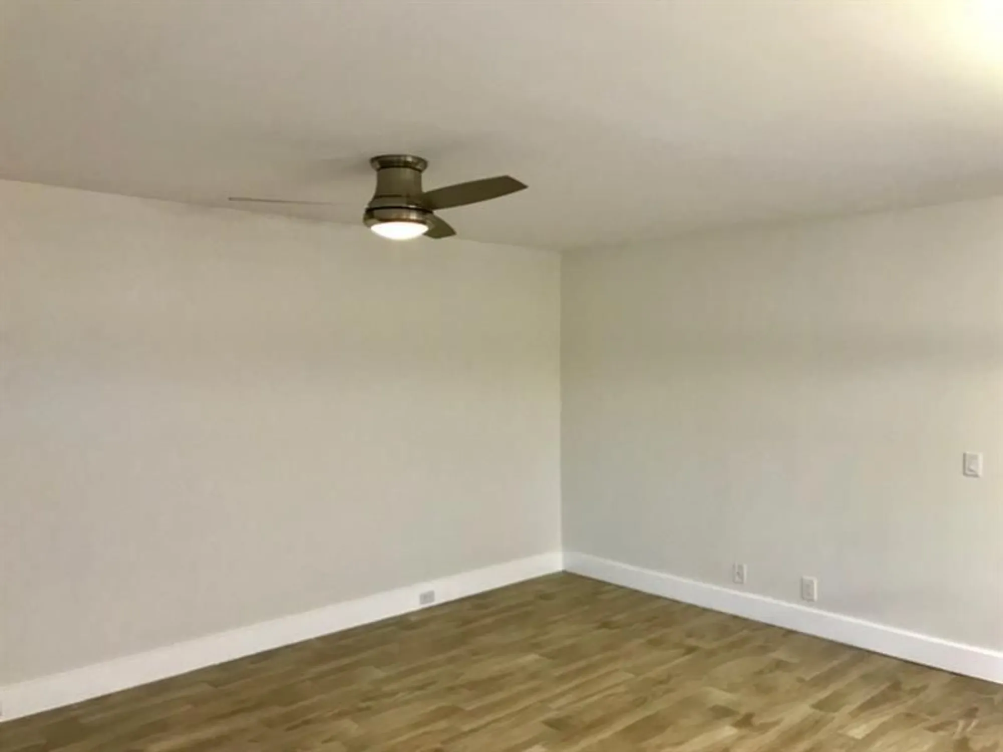 Property Slideshow image 16 of 19 | 300 sw 134th way e210, Pembroke Pines, FL, 33027