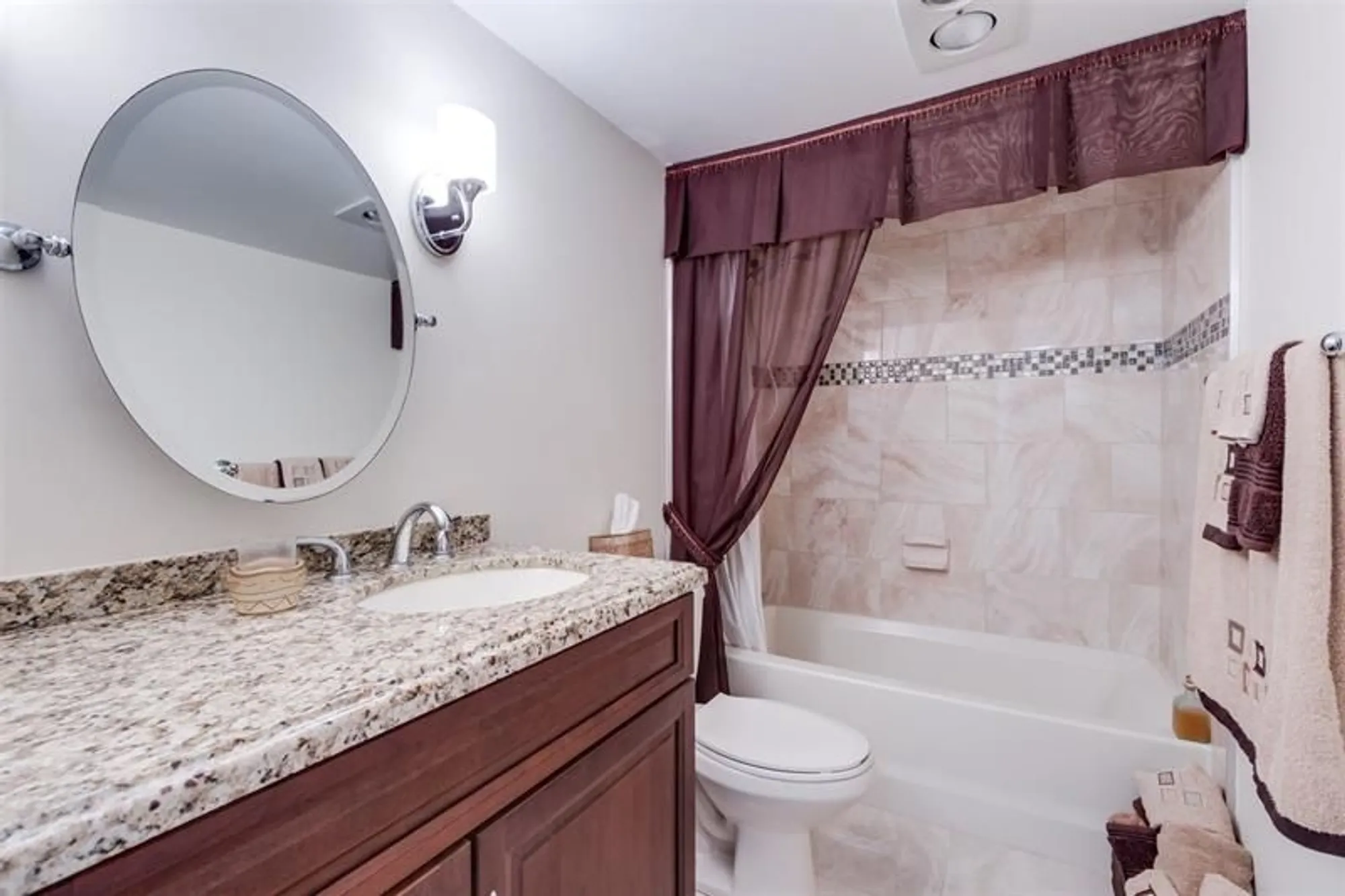 Property Slideshow image 20 of 42 | 414 se 10th st 302, Dania Beach, FL, 33004