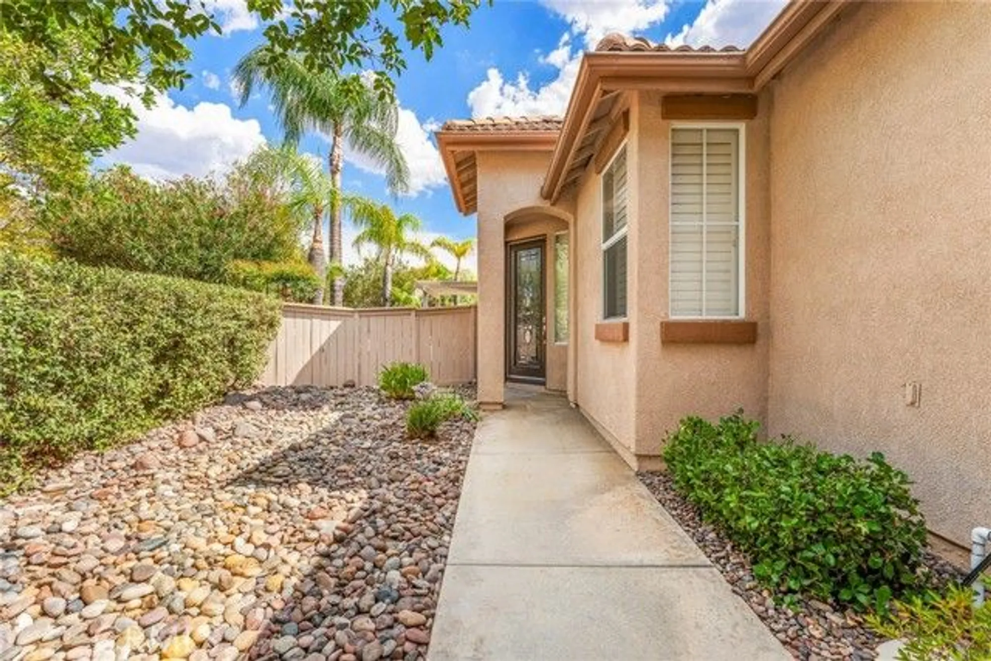 Property Slideshow image 25 of 43 | 28641 coolwater ct, Menifee, CA, 92584