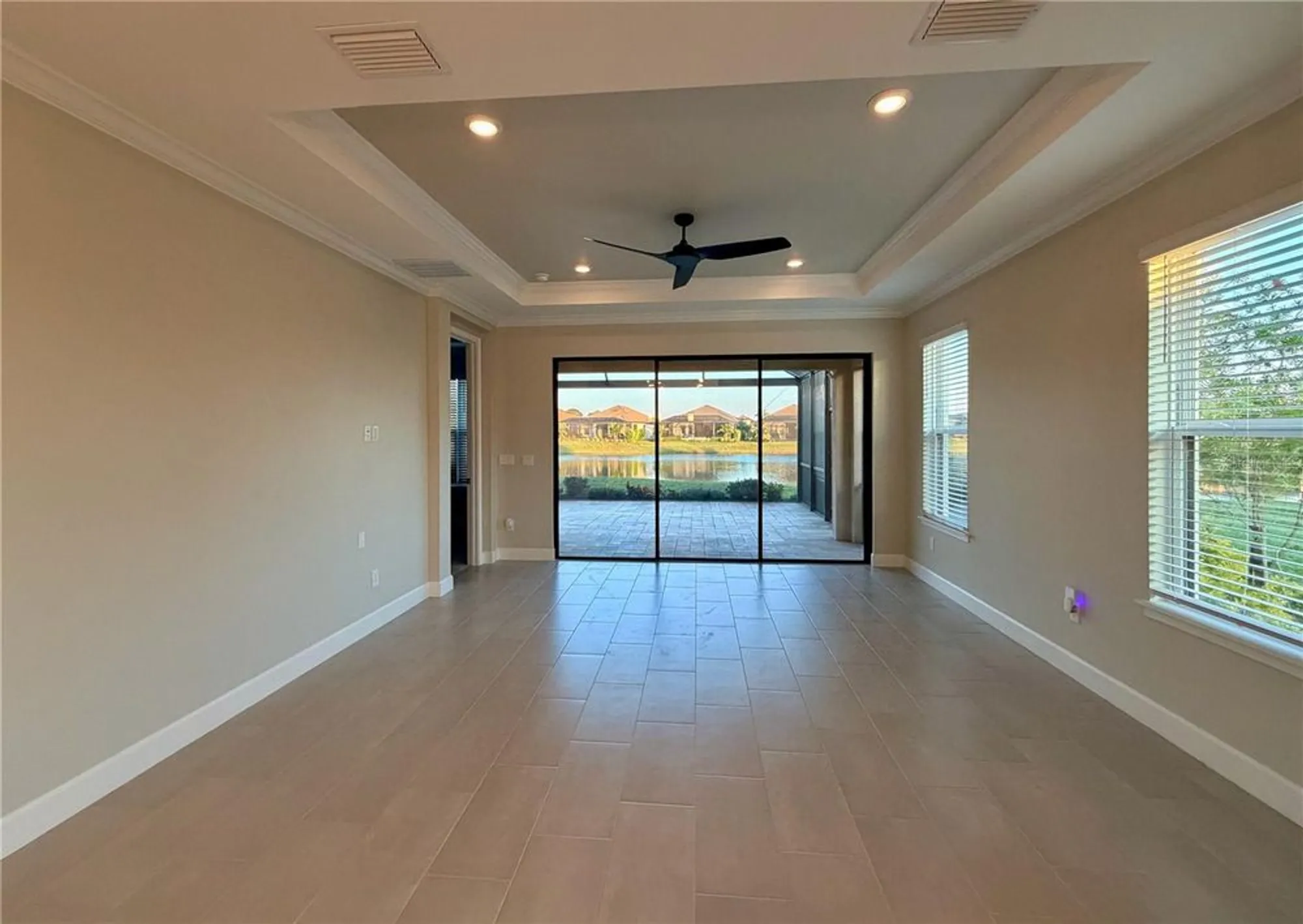 Property Slideshow image 13 of 51 | 3019 formia ct, Bradenton, FL, 34211