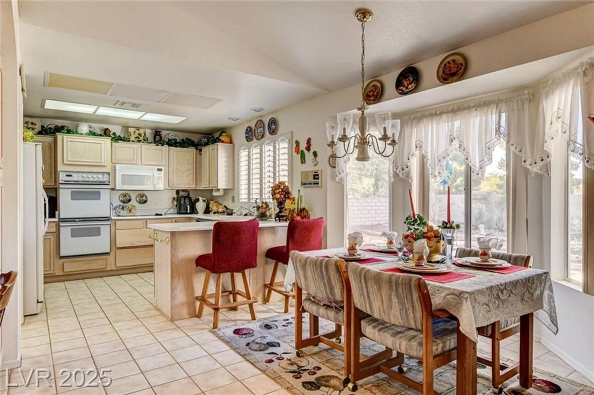 Property Slideshow image 20 of 48 | 8844 sunny mead ct, Las Vegas, NV, 89134