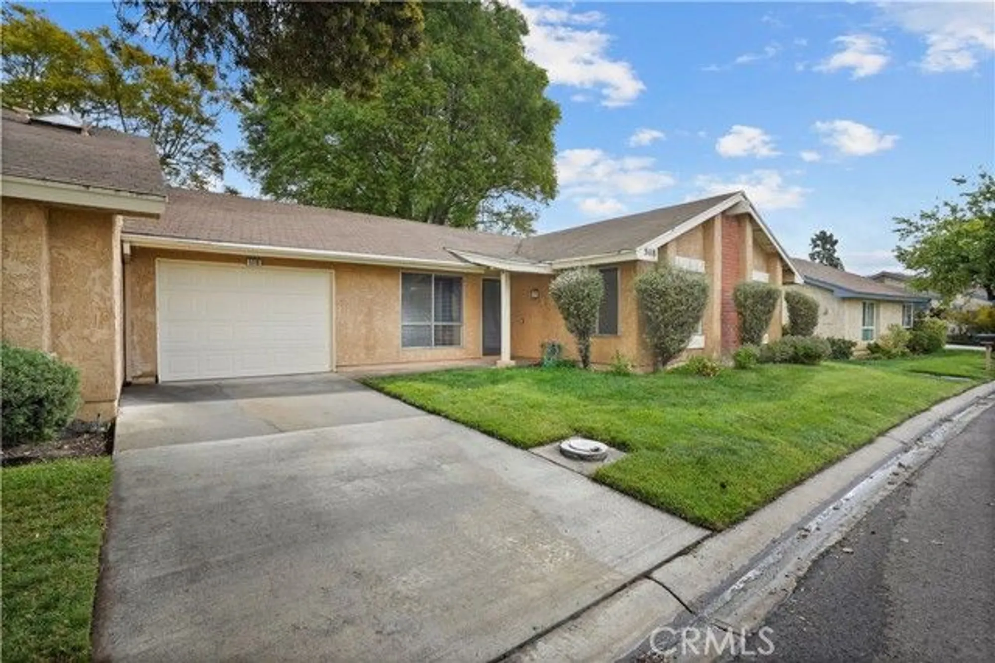 Property Slideshow image 1 of 53 | 5118 village 5, Camarillo, CA, 93012
