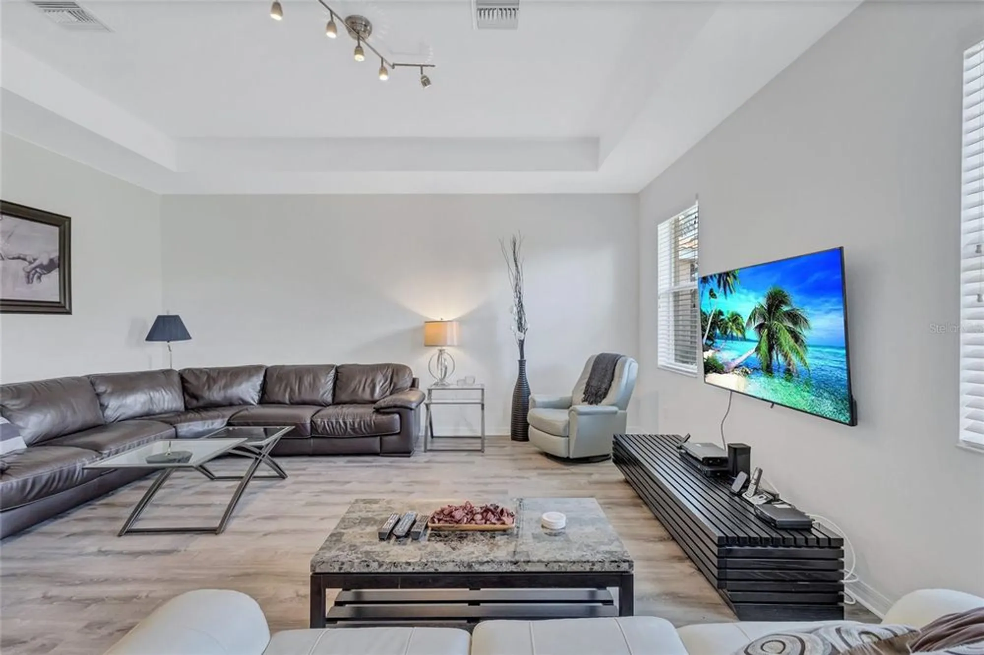 Property Slideshow image 7 of 68 | 9019 heritage sound dr, Bradenton, FL, 34212