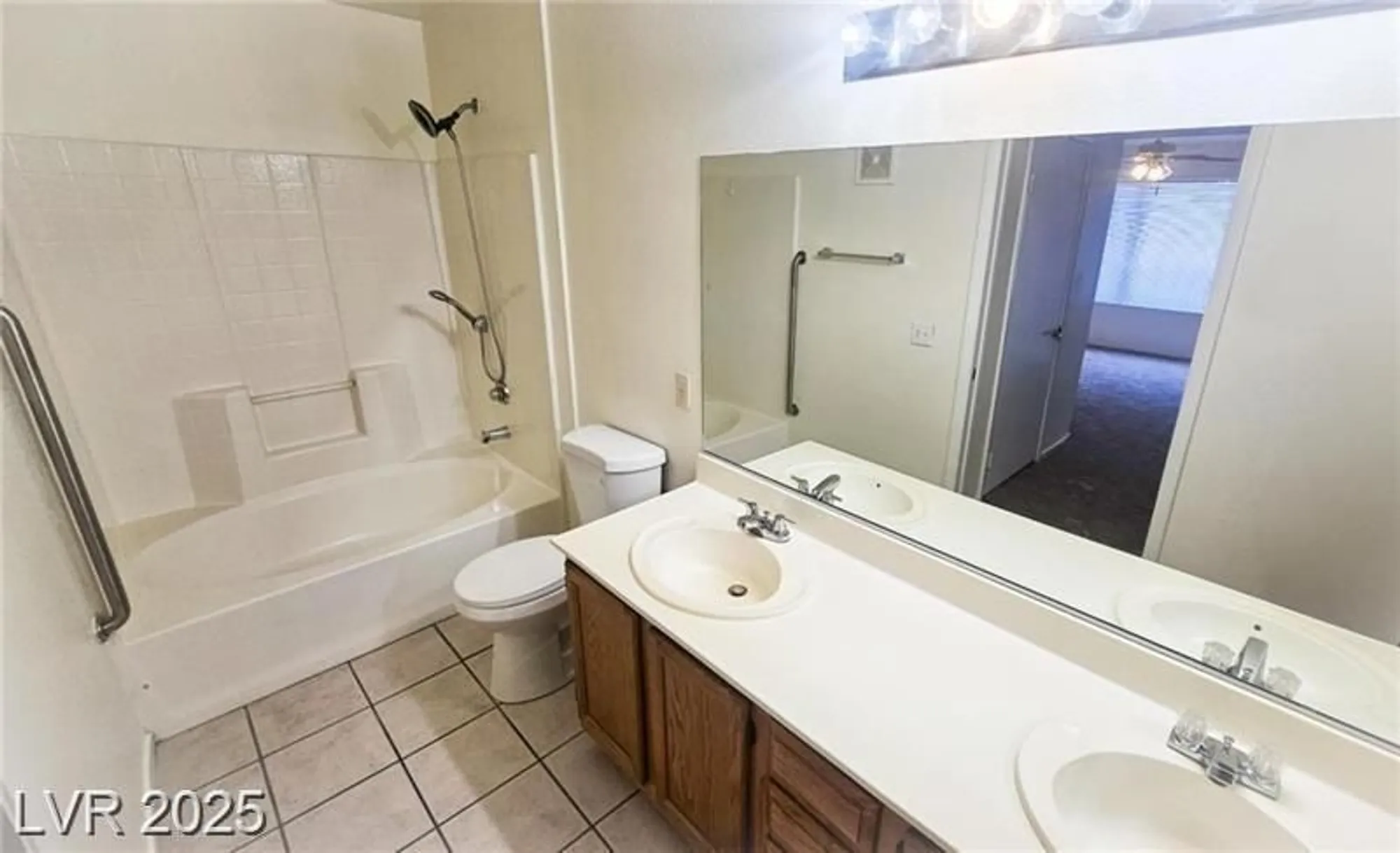 Property Slideshow image 30 of 41 | 3425 e russell rd 164, Las Vegas, NV, 89120
