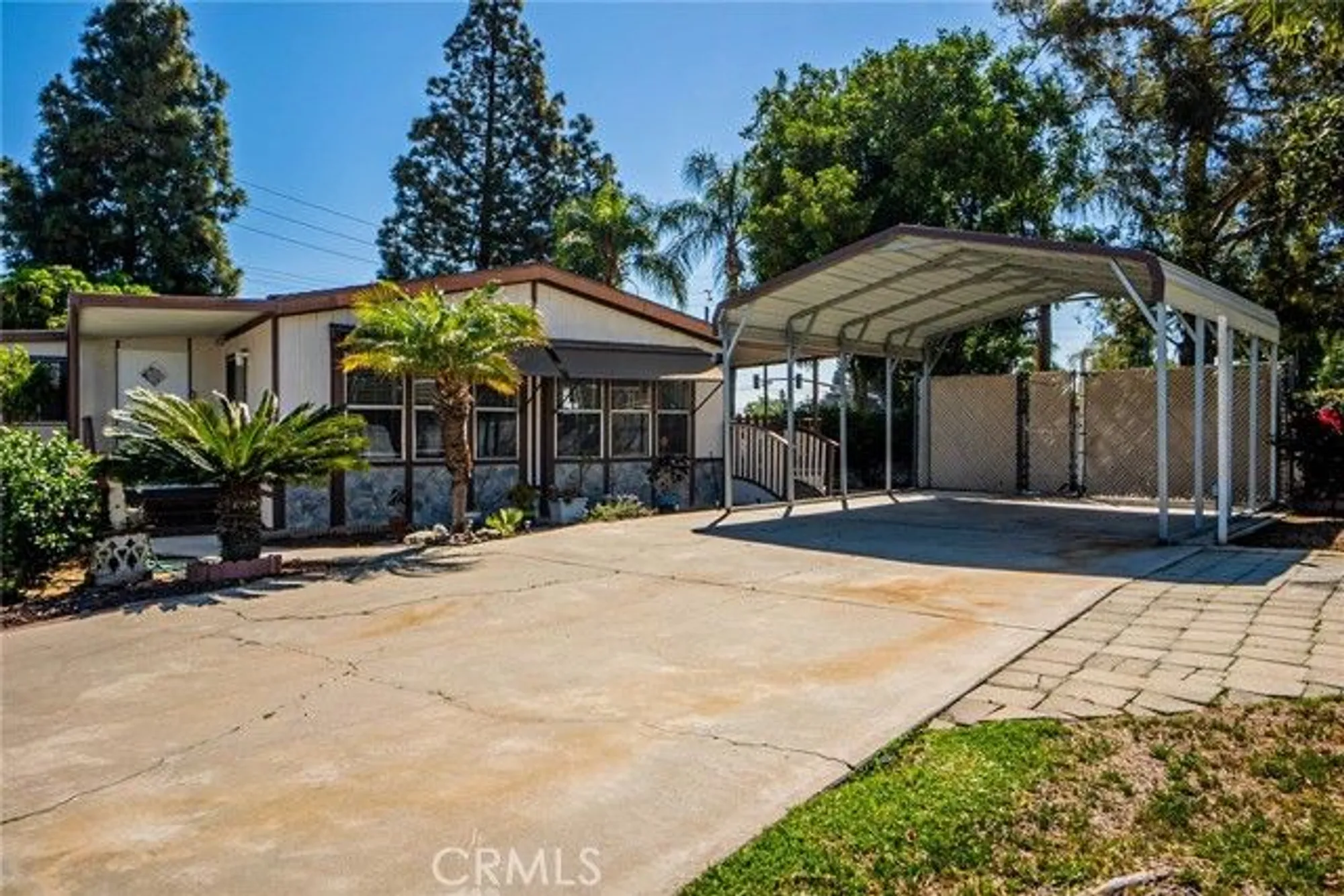 Property Slideshow image 9 of 55 | 901 norwich way, Corona, CA, 92882