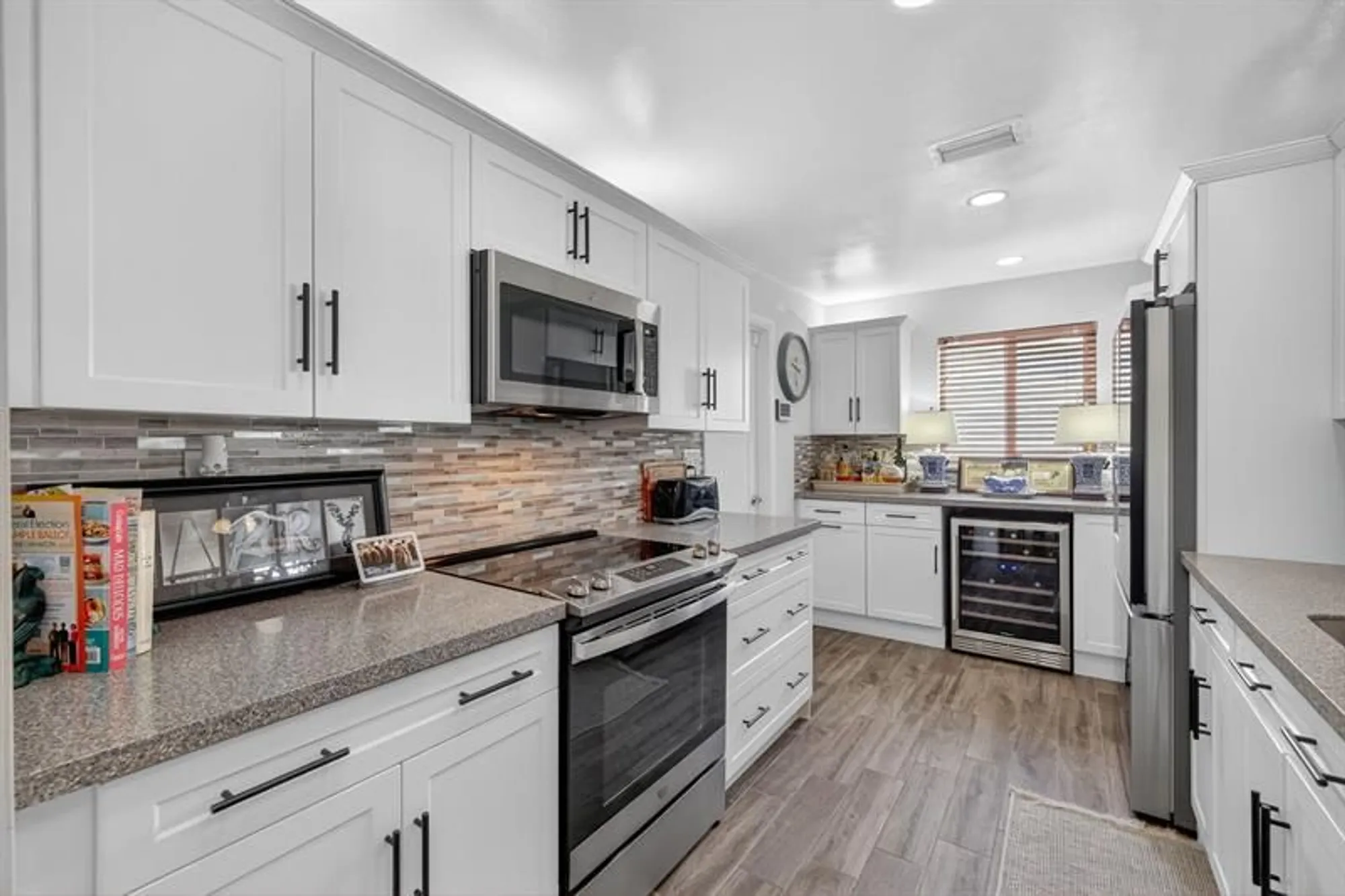 Property Slideshow image 10 of 49 | 2550 e golf blvd, Pompano Beach, FL, 33064