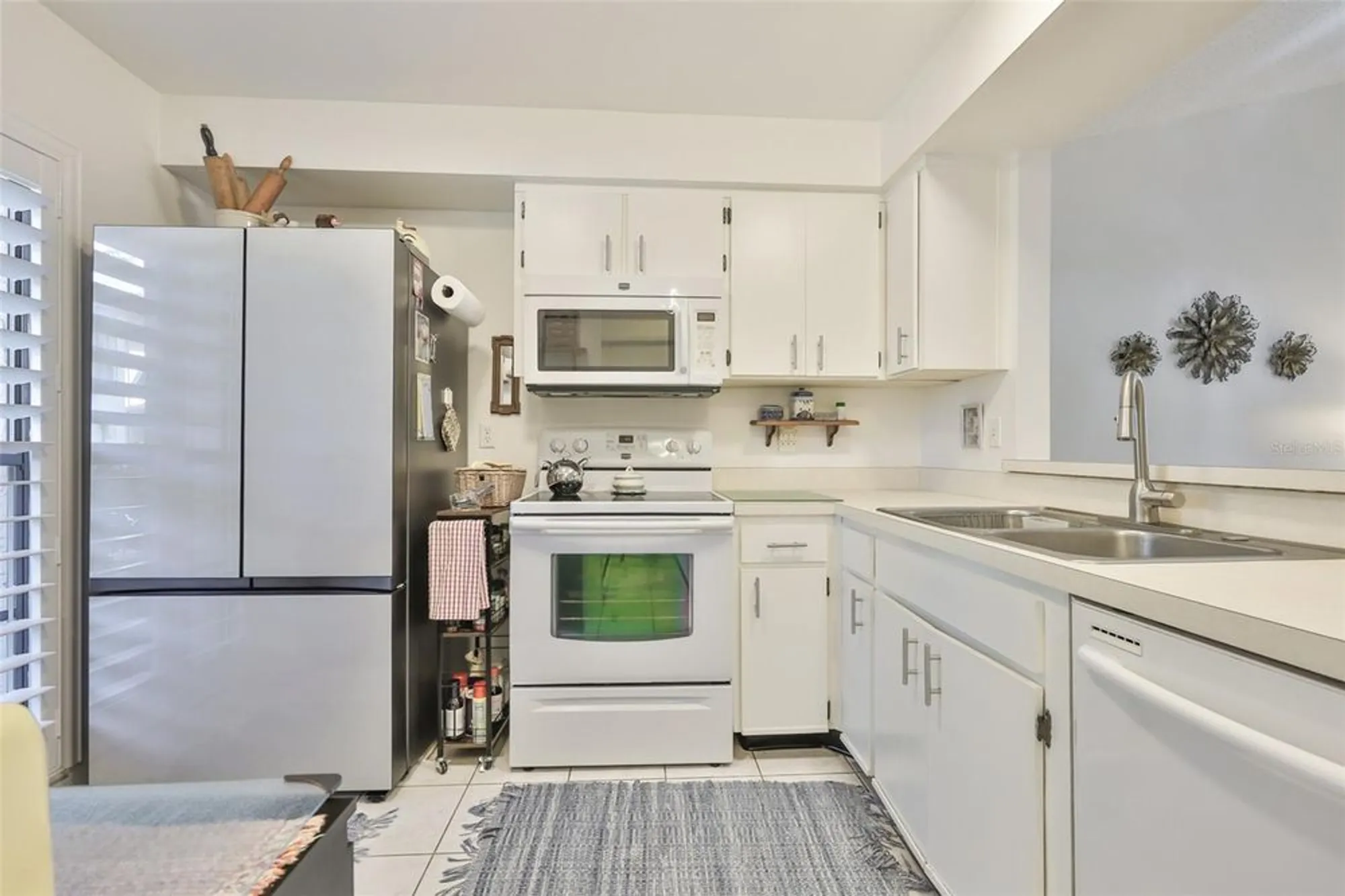 Property Slideshow image 8 of 37 | 313 knottwood ct, Sun City Center, FL, 33573