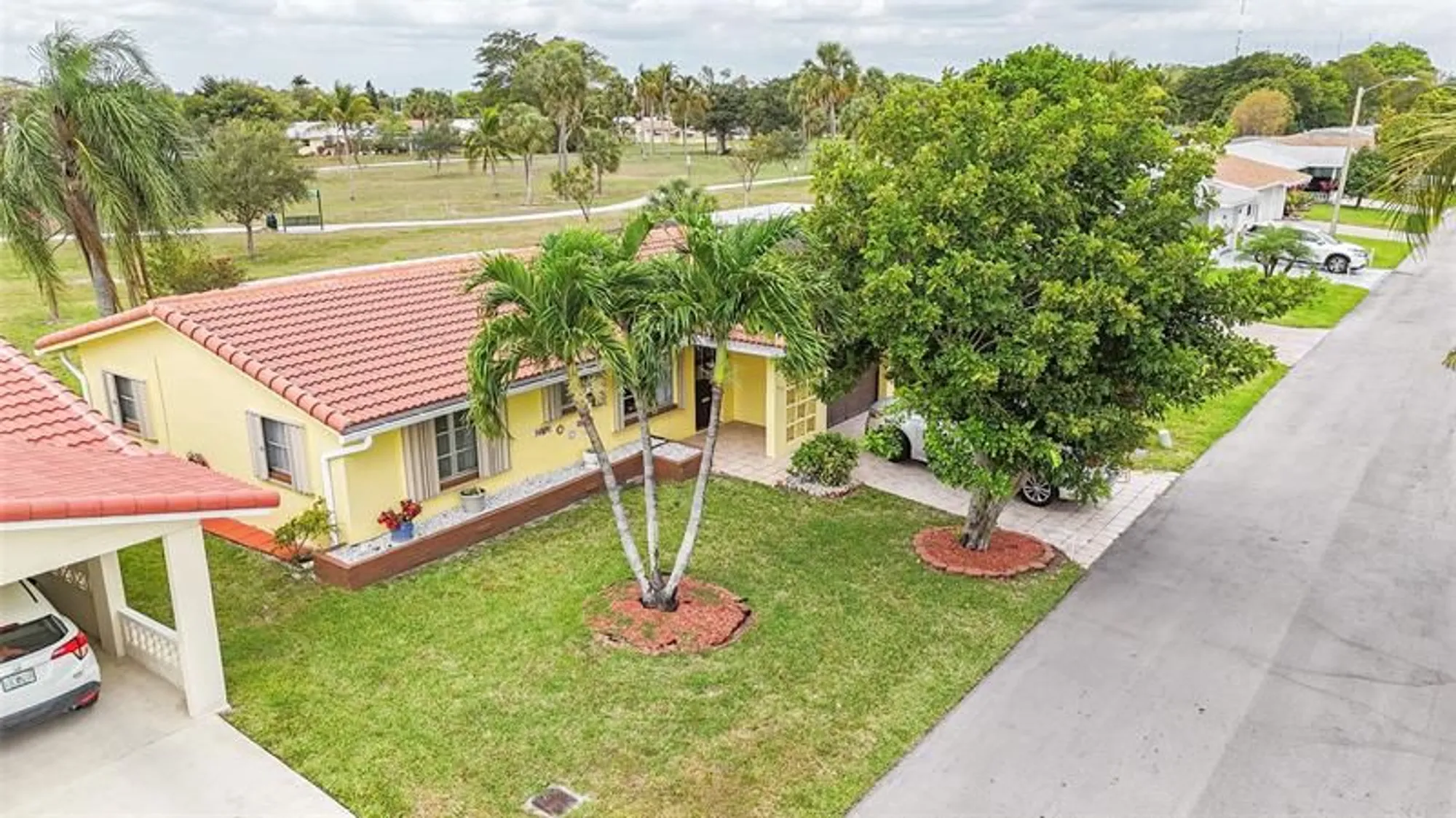 Property Slideshow image 48 of 55 | 4510 nw 45th ct, Tamarac, FL, 33319