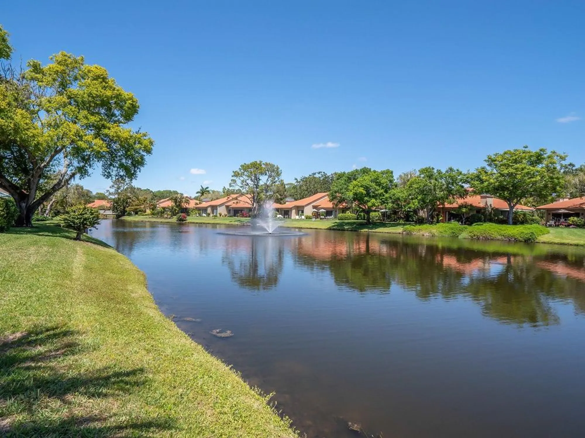 Property Slideshow image 49 of 61 | 5430 eagles point cir 101, Sarasota, FL, 34231