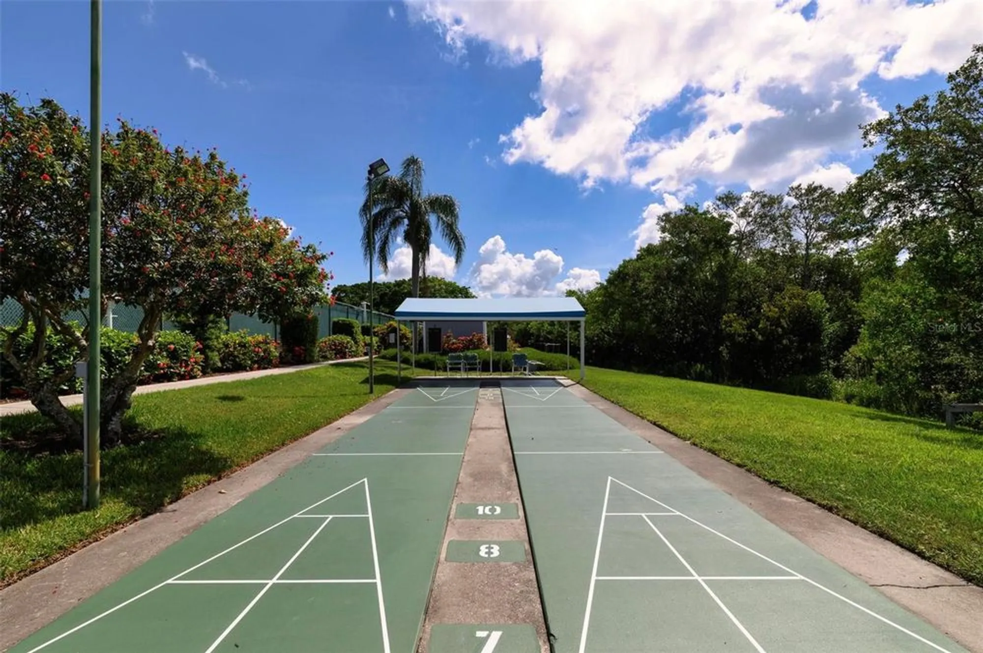 Property Slideshow image 45 of 53 | 1103 edgewater cir # 1103, Bradenton, FL, 34209