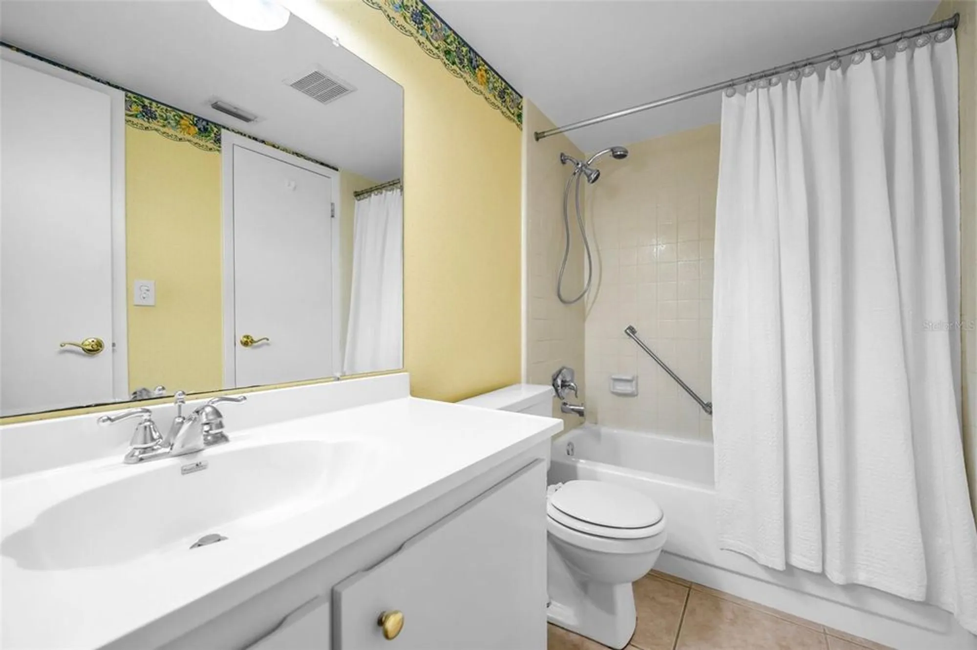 Property Slideshow image 33 of 62 | 2687 pine ridge way f2, Palm Harbor, FL, 34684