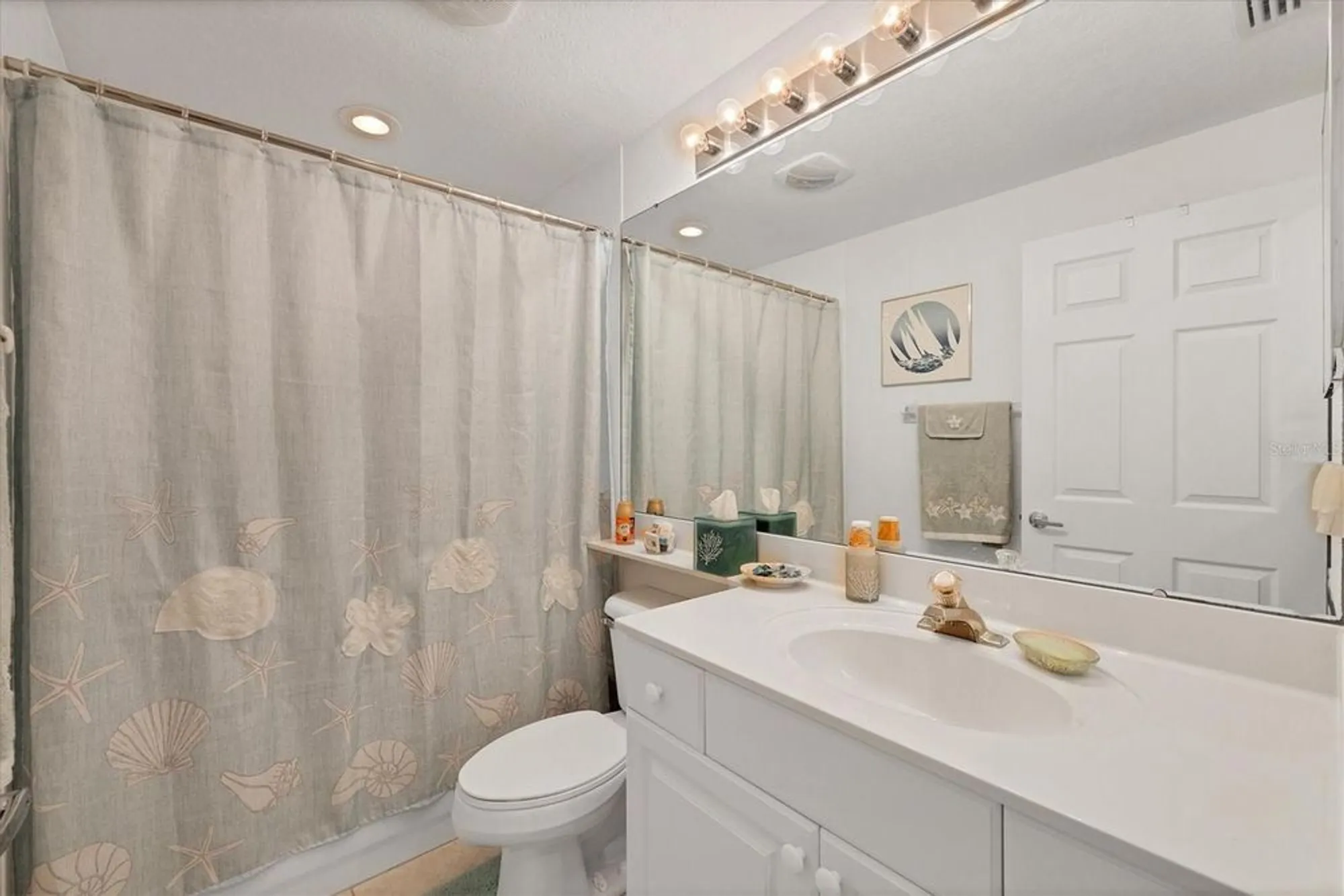 Property Slideshow image 19 of 55 | 7133 cedar hollow cir # 22-102, Bradenton, FL, 34203