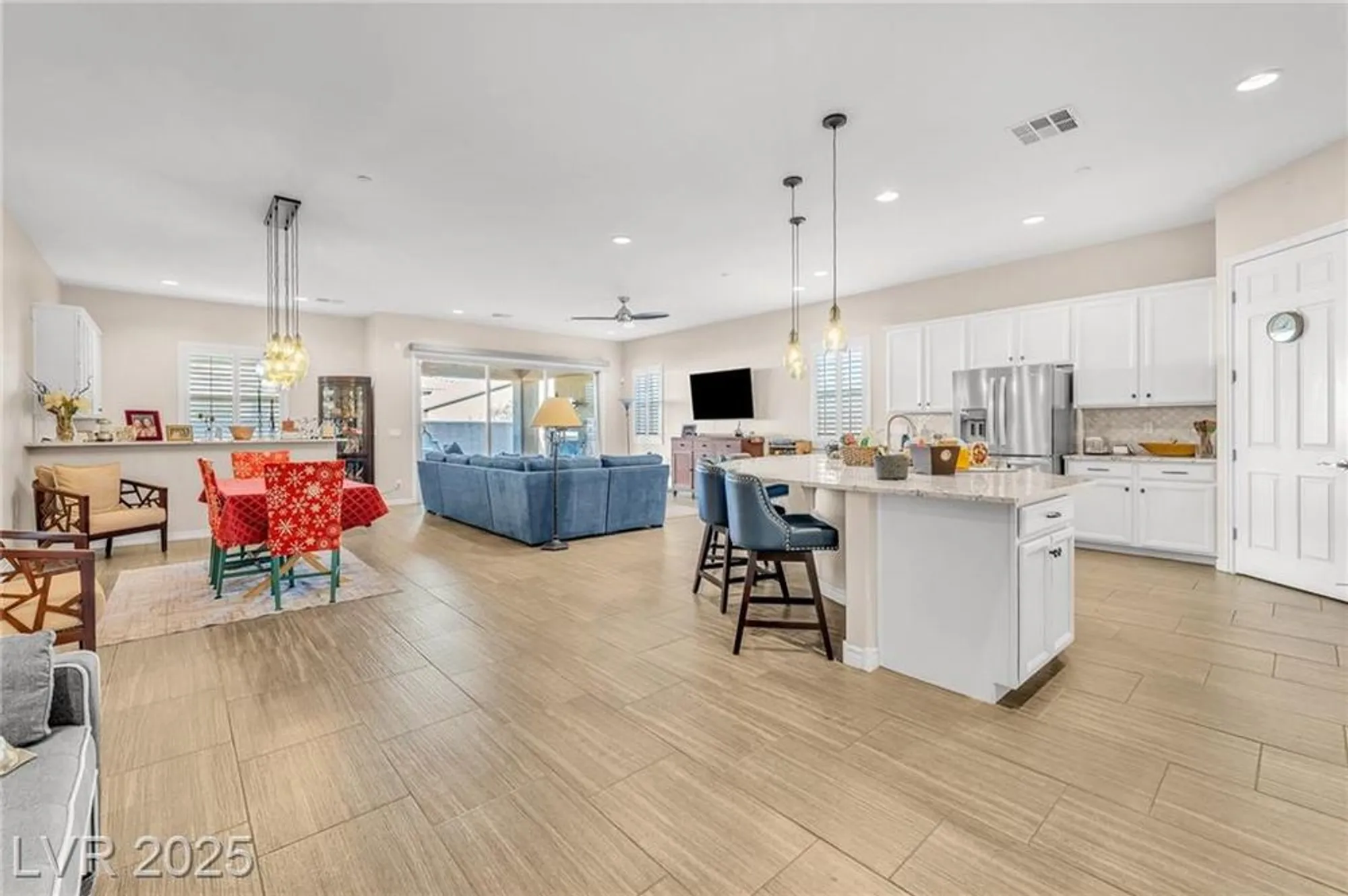 Property Slideshow image 6 of 49 | 755 merry maple st, Henderson, NV, 89011