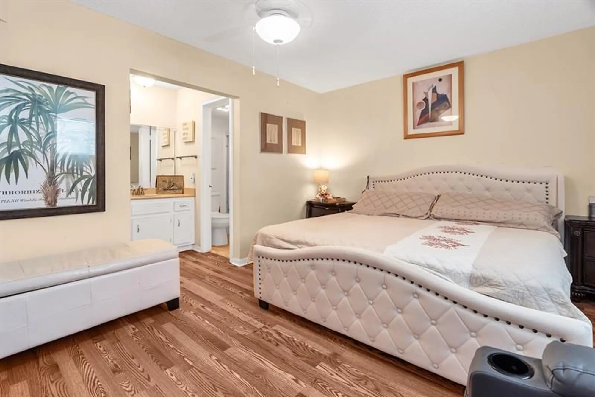 Property Slideshow image 26 of 43 | 3776 inverrary blvd 308r, Lauderhill, FL, 33319