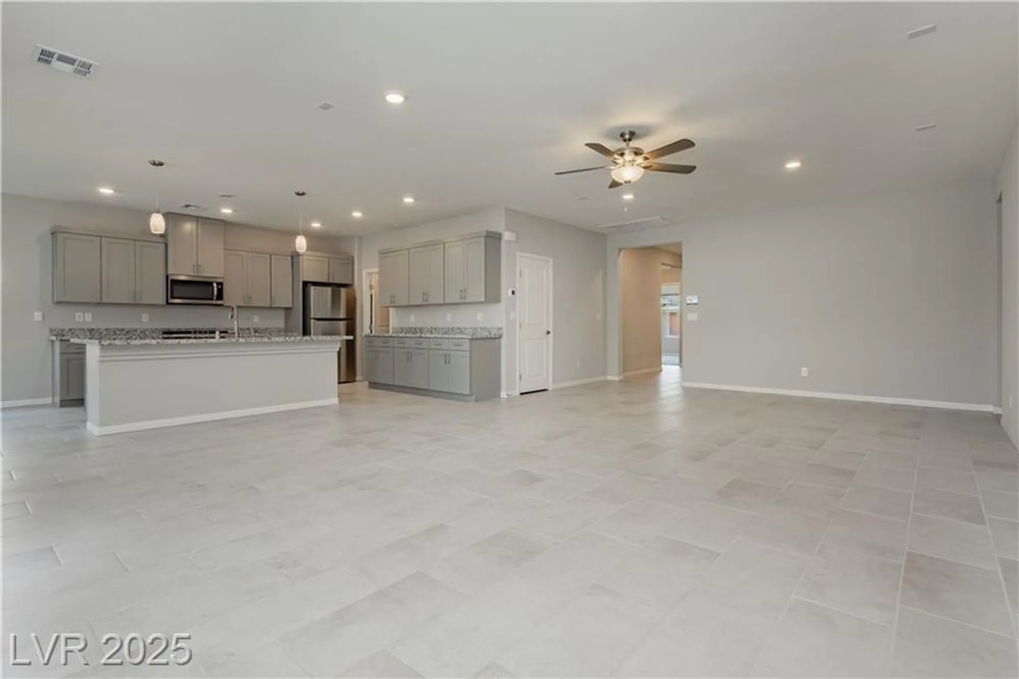 Property Slideshow image 5 of 47 | 7511 phoenix falls st, North Las Vegas, NV, 89084