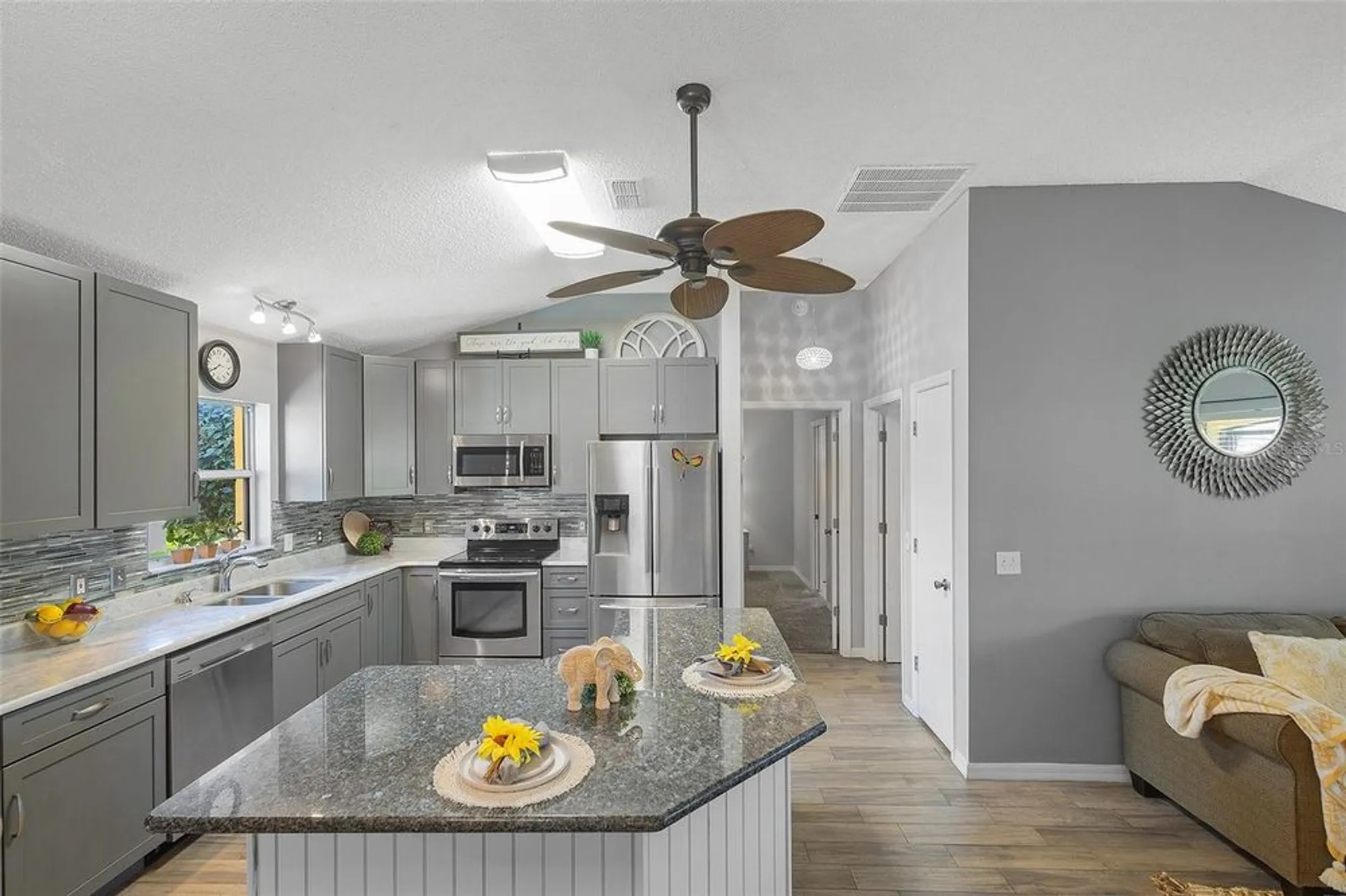 Property Slideshow image 17 of 38 | 2109 suarez ct, The Villages, FL, 32159